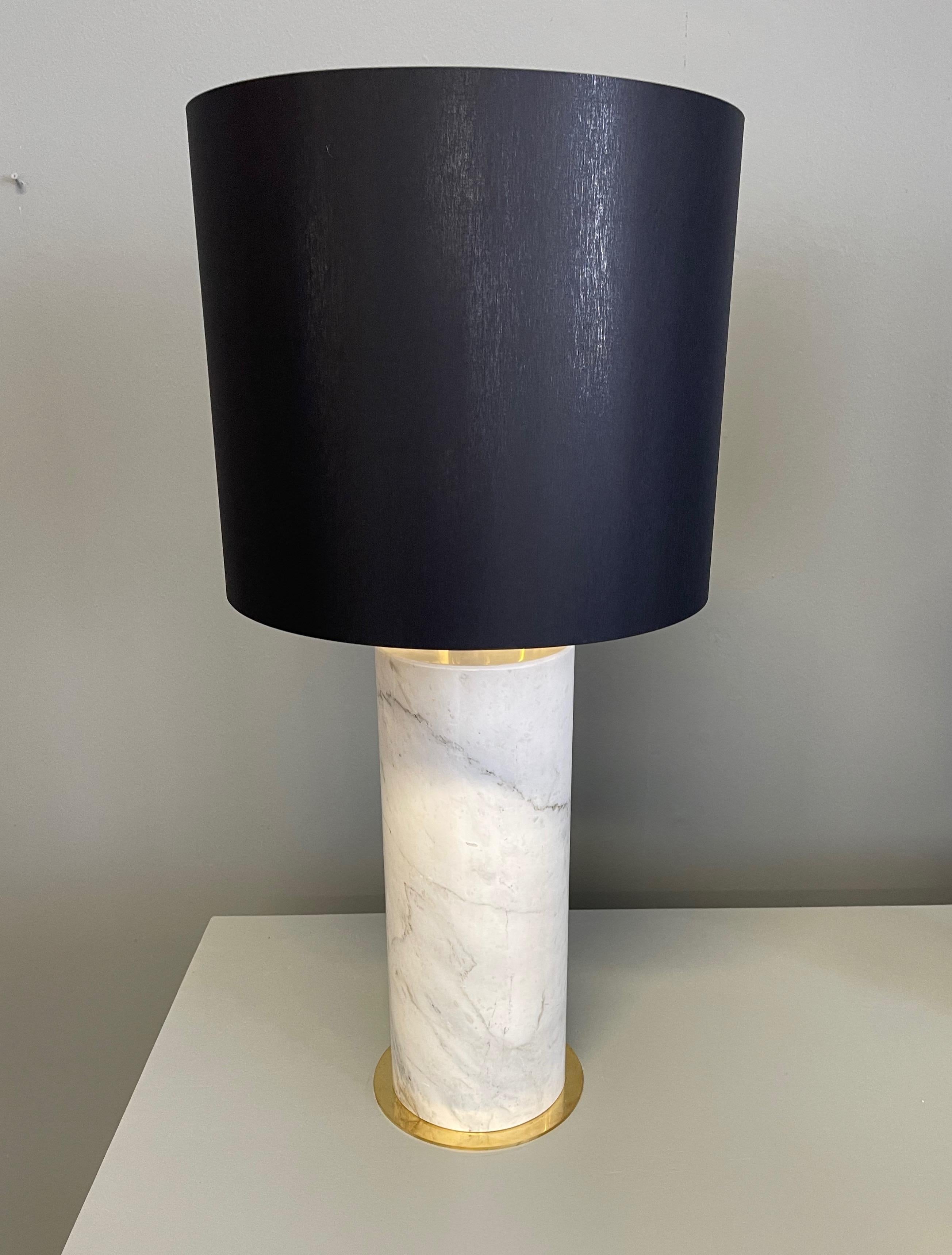 Pair of Monumental Lamps in Brass and Marble Carrara Italy, 1970-80 For Sale 3