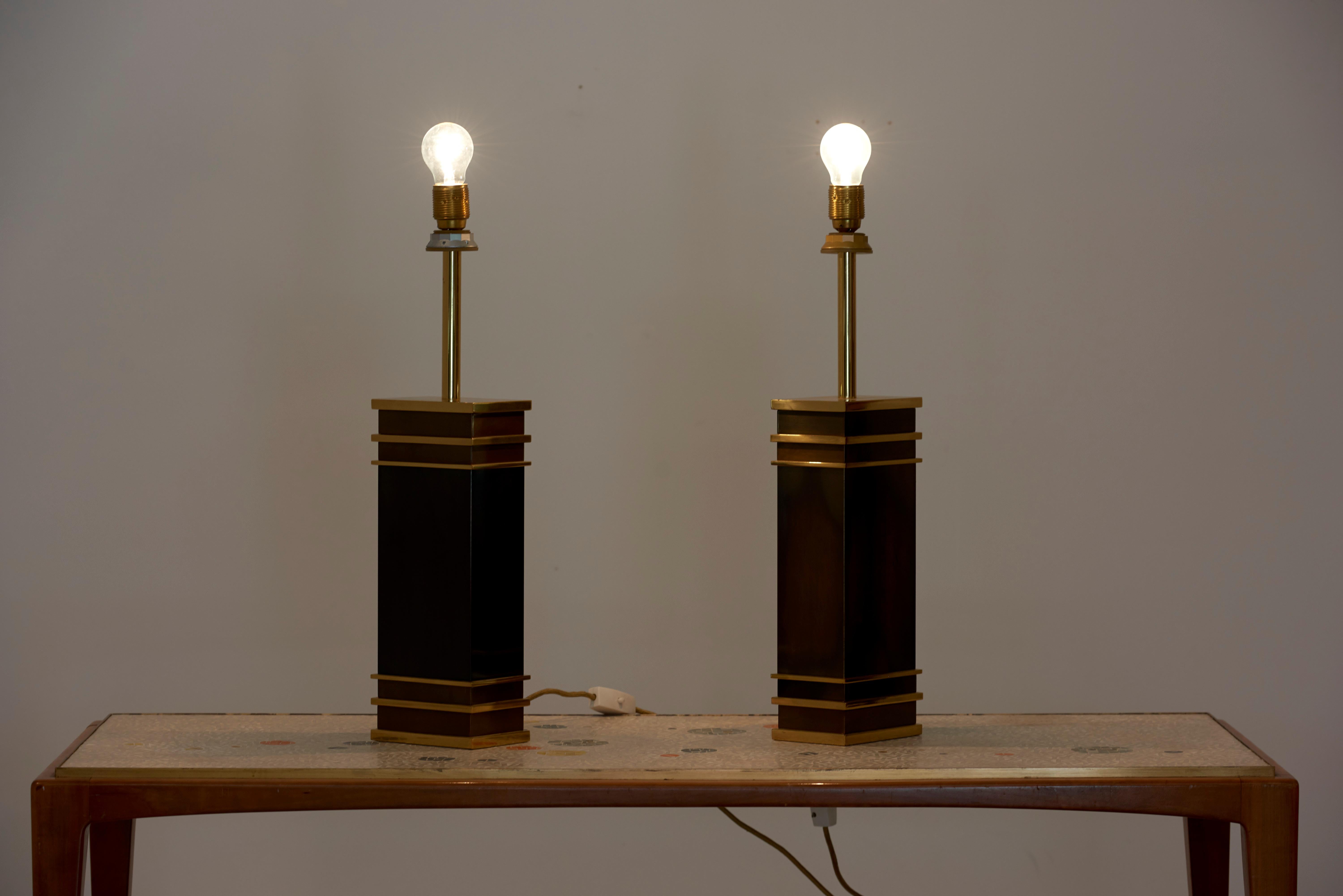 Mid-Century Modern Pair of Monumental Midcentury Table Lamps by Vereinigte Werkstätten, Germany For Sale