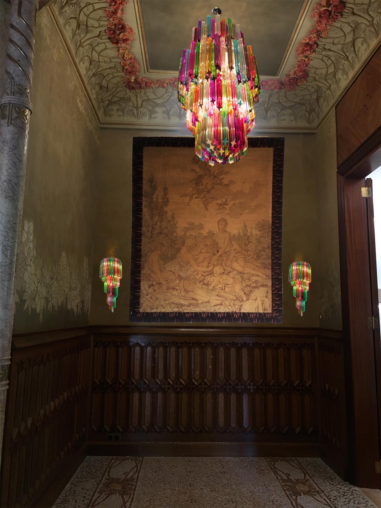 Monumentale mehrfarbige Prisma-Kronleuchter, Murano, Paar (Italienisch) im Angebot