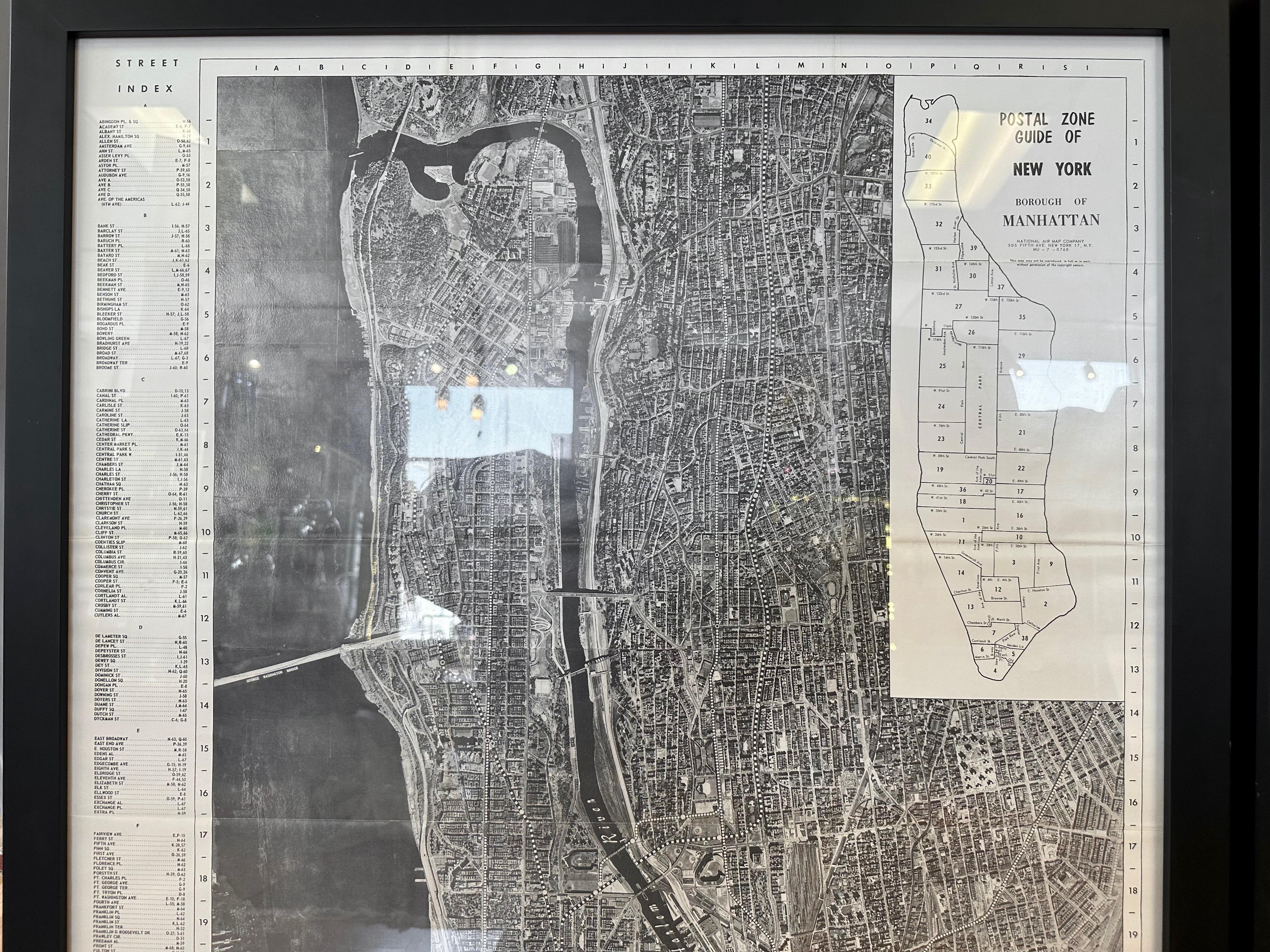 Américain Paire de cartes aériennes monumentales de la National Air Map Company Manhattan, 1955 en vente