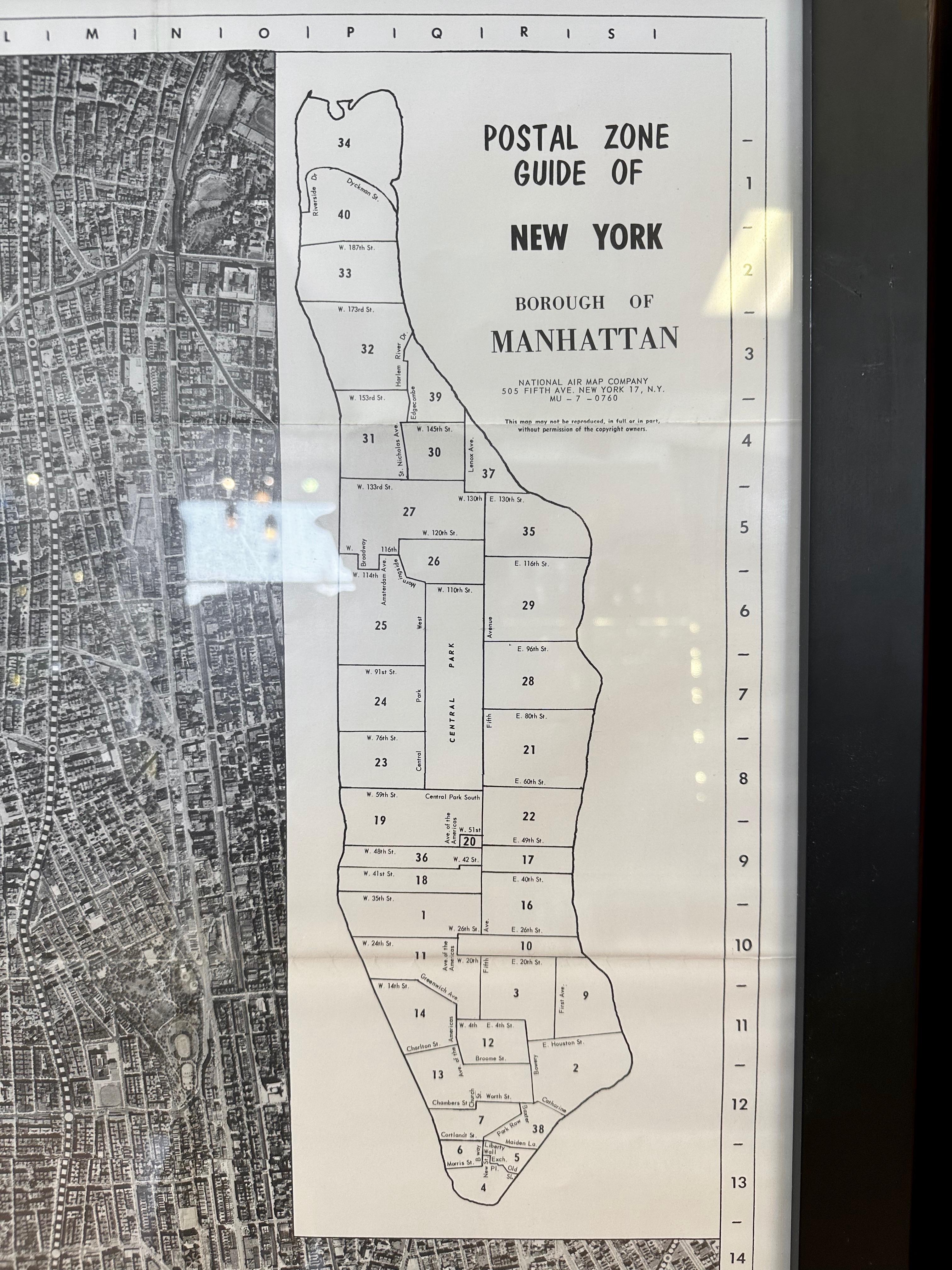 Milieu du XXe siècle Paire de cartes aériennes monumentales de la National Air Map Company Manhattan, 1955 en vente