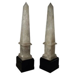 Coppia di obelischi monumentali in cristallo di rocca, ciascuno di oltre 6 piedi. Alto