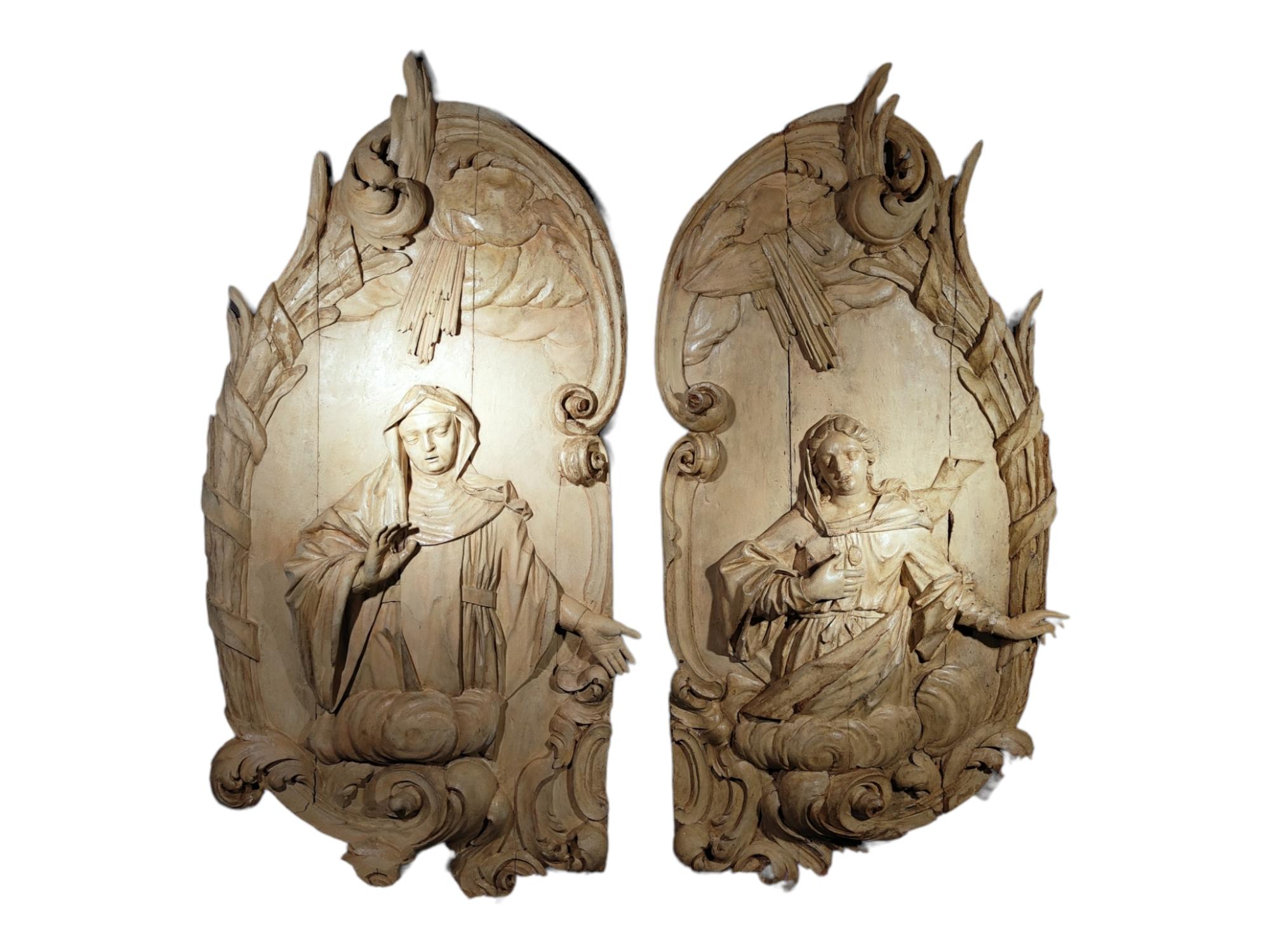 Fruitwood Pair of Monumental Sculpted Panels from the Eighteenth Century For Sale