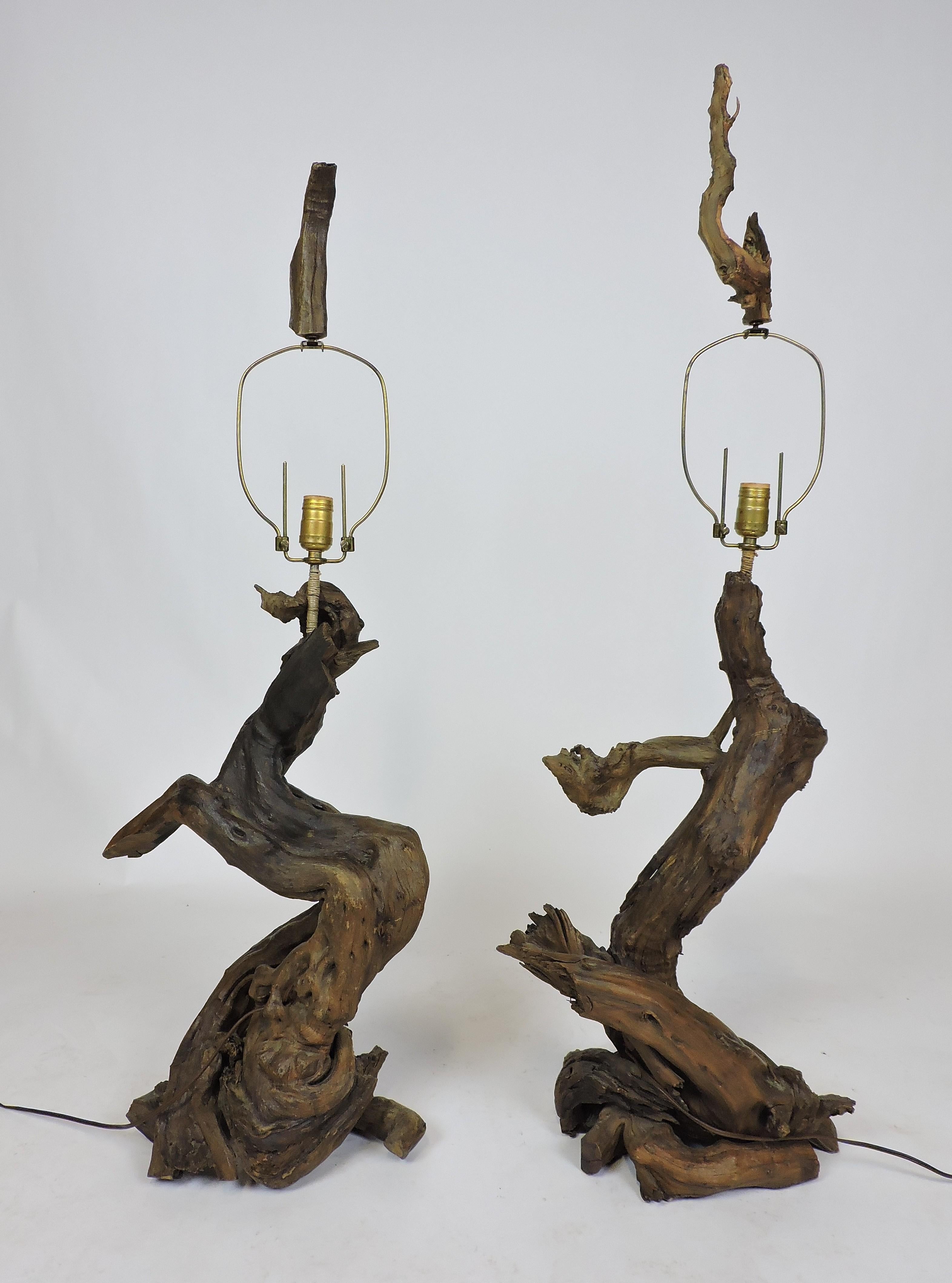 Pair of Monumental Size Mid-Century Modern Sculptural Driftwood Lamps In Good Condition In Chesterfield, NJ