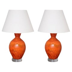 Coppia di lampade da tavolo in ceramica con smalto arancione screziato, della metà-fine del '900