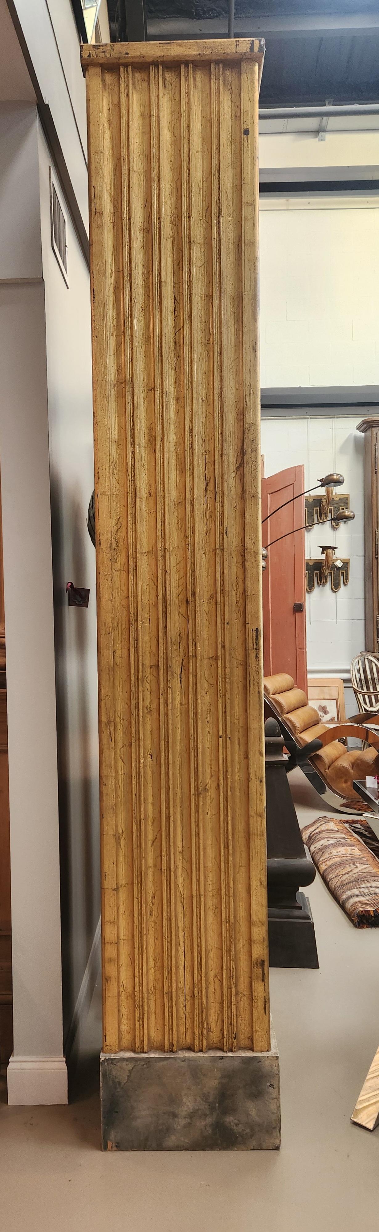 French Pair of Monumental Three-Sided Giltwood Fluted Columns with Faux-Marble Bases For Sale