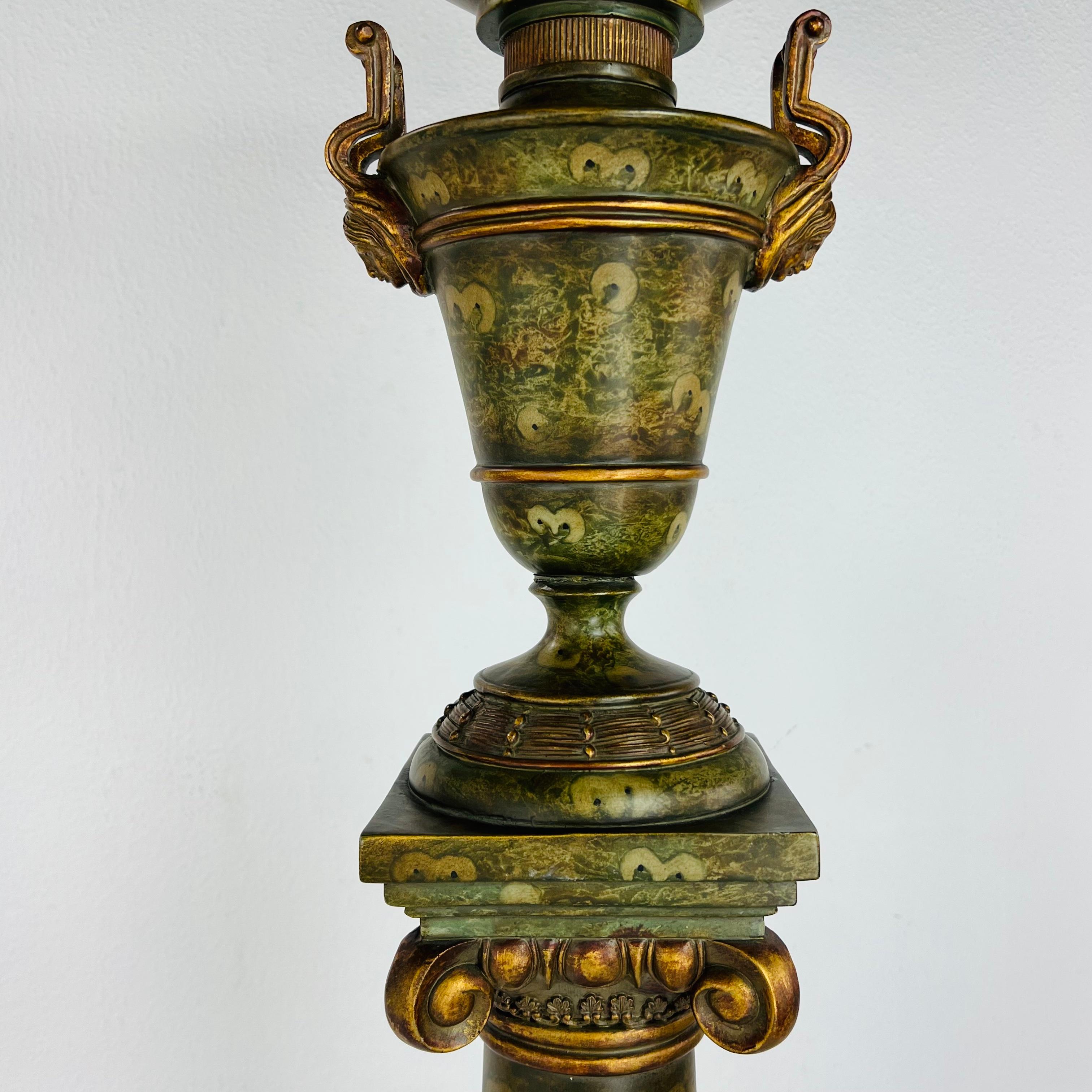 Métal Paire de lampadaires vénitiens monumentaux en forme de torchères en vente