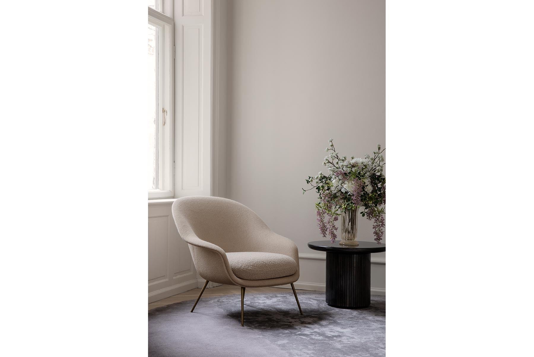 Scandinave moderne Paire de tables longues Moon, rondes, plateau en marbre en vente
