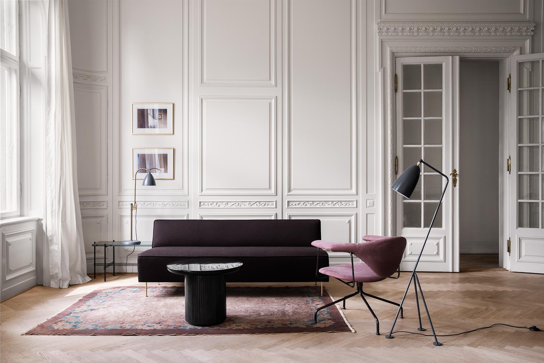 20ième siècle Paire de tables longues Moon, rondes, plateau en marbre en vente
