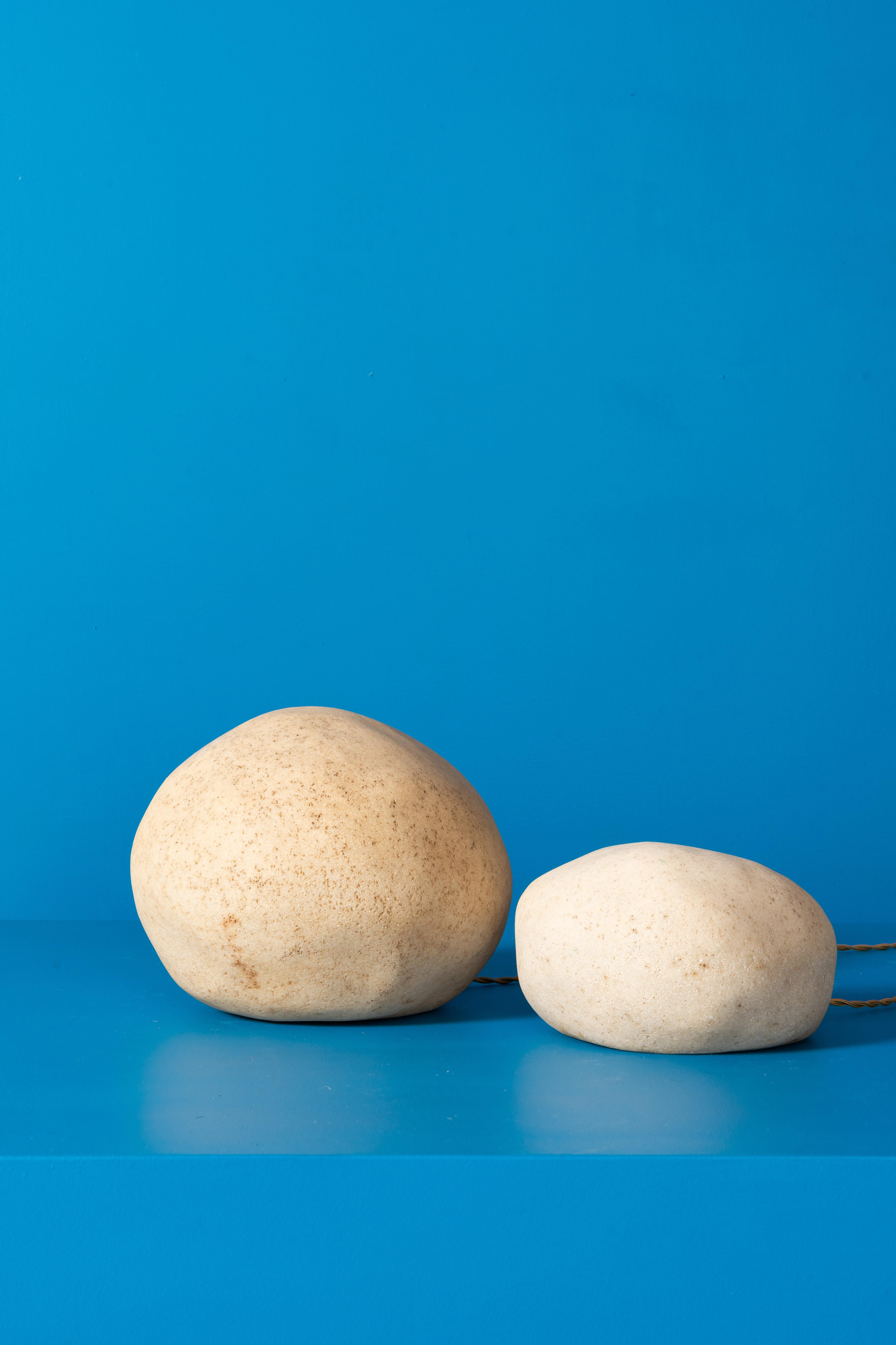 Pair of Moon Rock Lamps by Andre Cazenave In condizioni buone in vendita a Forest, BE