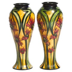 PAAR  Vase von MOORCROFT Nicola Slaney Design, geriffelter Mohnblumenvase, LIMITED EDITION