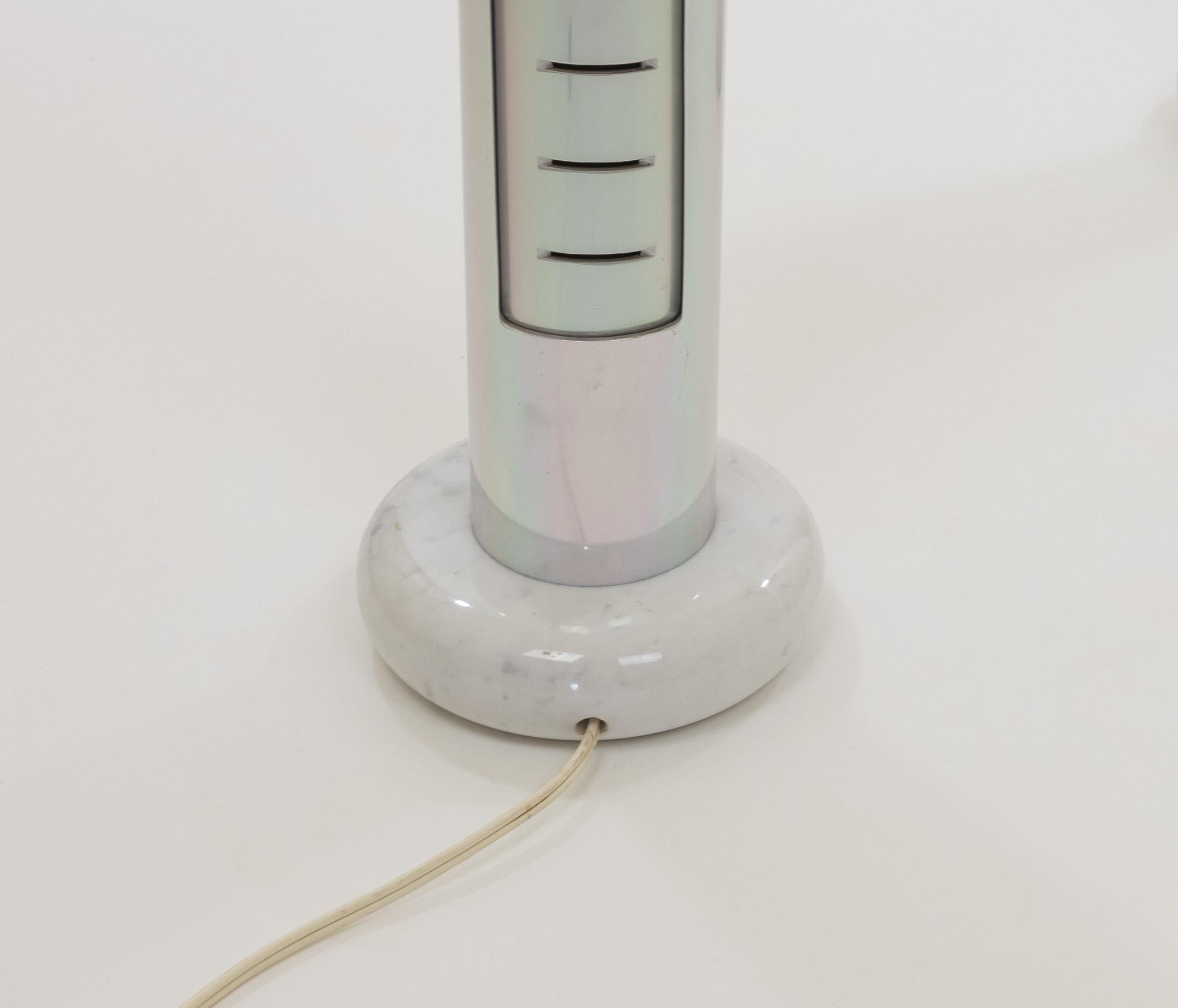 Pair of Morgana table lamps by Enrico Panzeri for Nucleo Sormani, 1970s For Sale 4