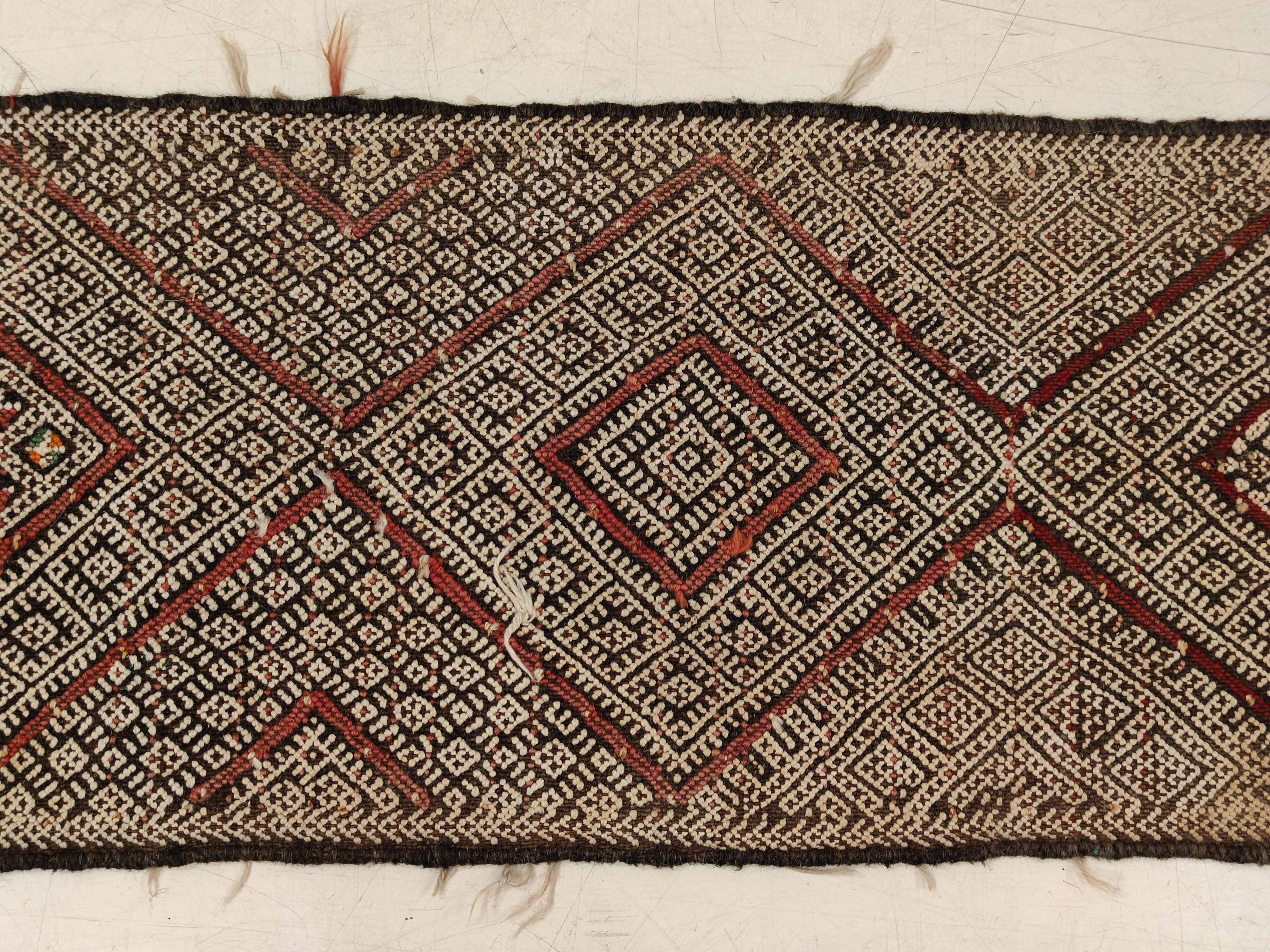 Paire d'anneaux de tente berbères du Moyen Atlas marocain, vers 1950 en vente 5