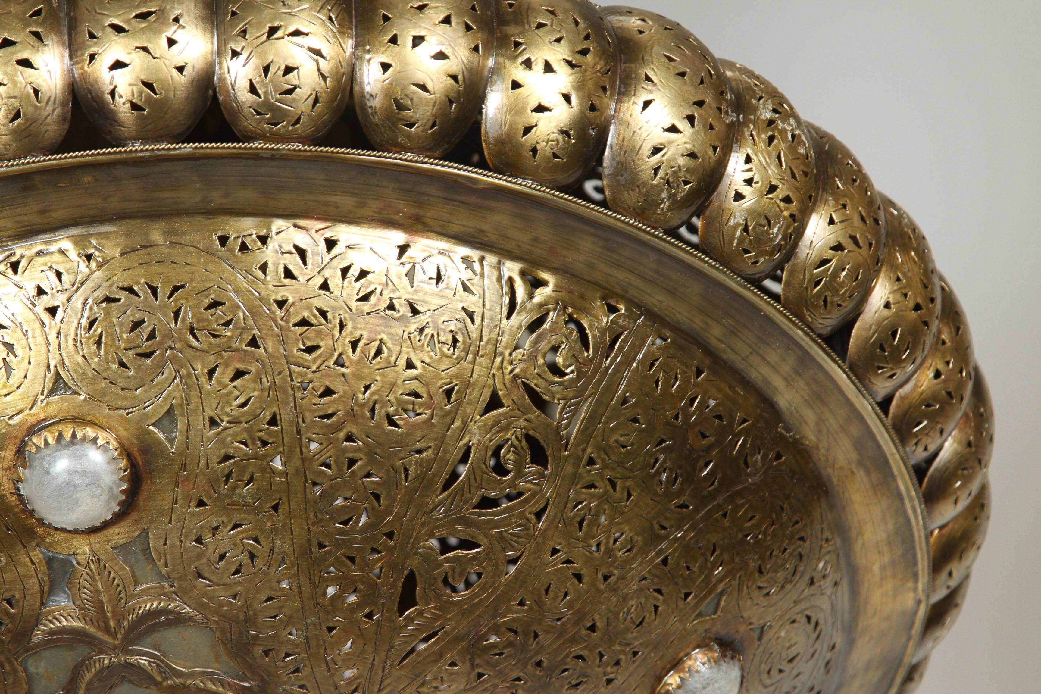 20th Century Pair of Moroccan Moorish Brass Light Pendants in Alberto Pinto Style