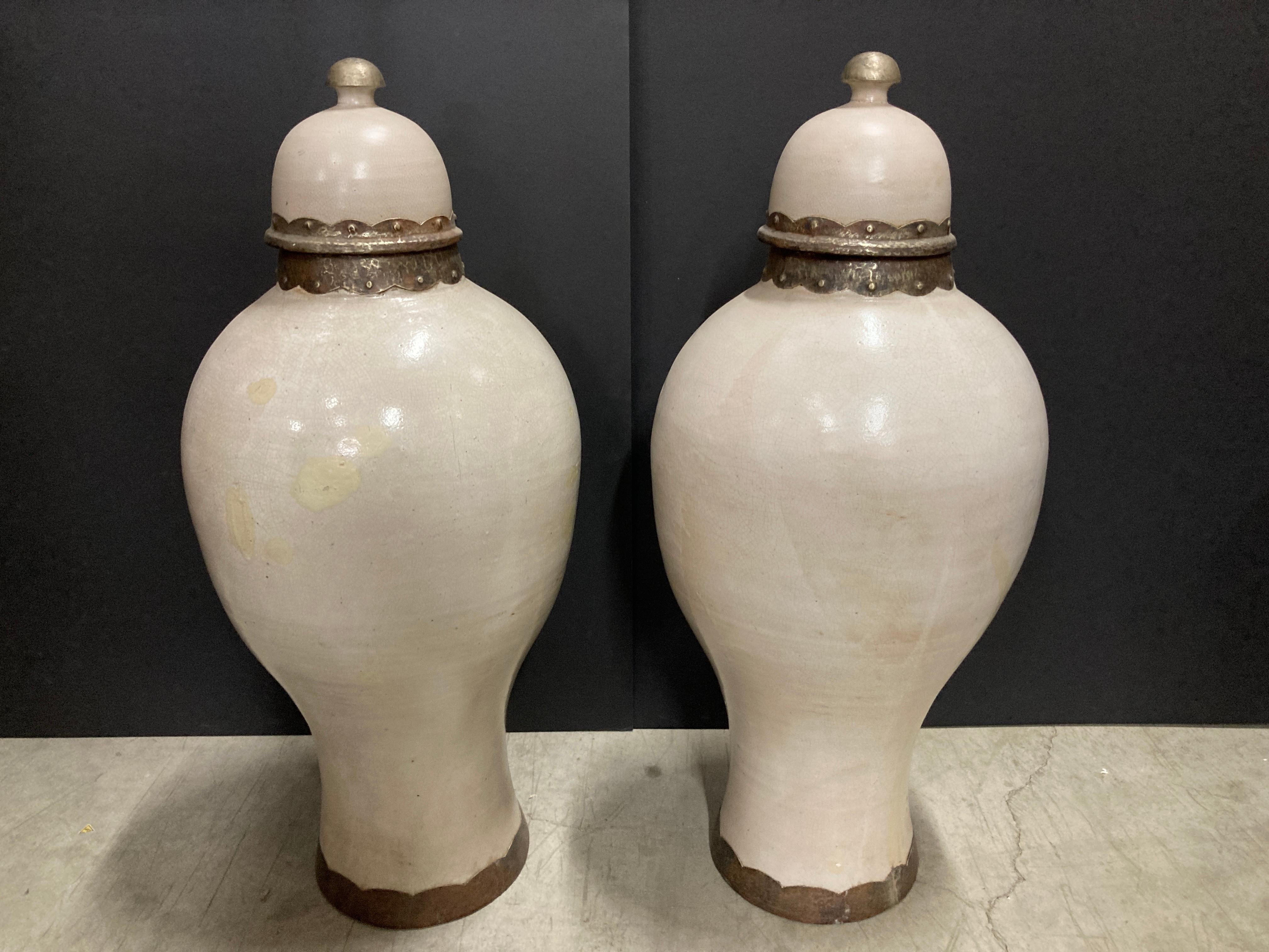 Pair of Moroccan Moorish Olive Jars with Lid from Fez, Ivory Color 11