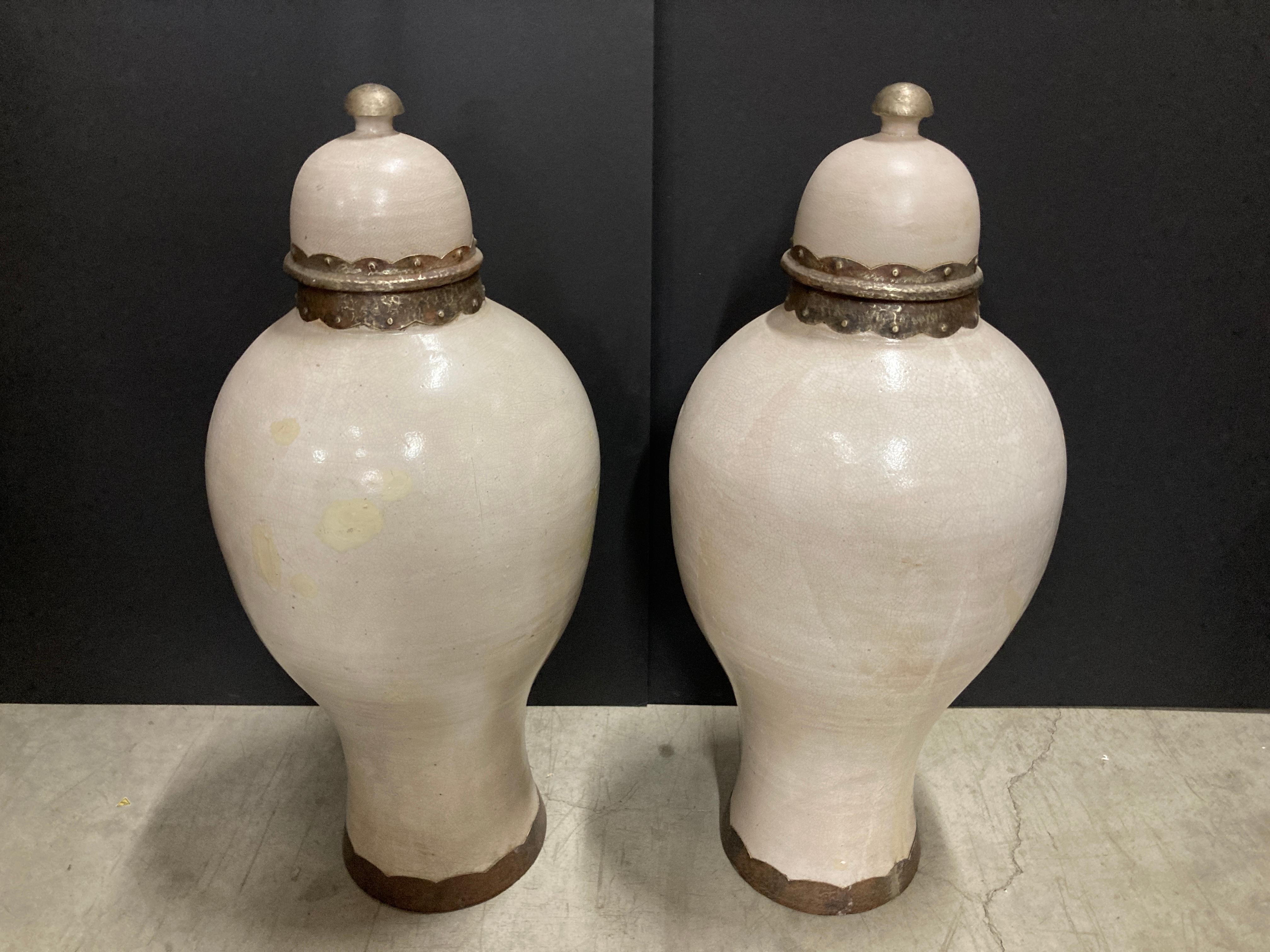 Pair of Moroccan Moorish Olive Jars with Lid from Fez, Ivory Color 12
