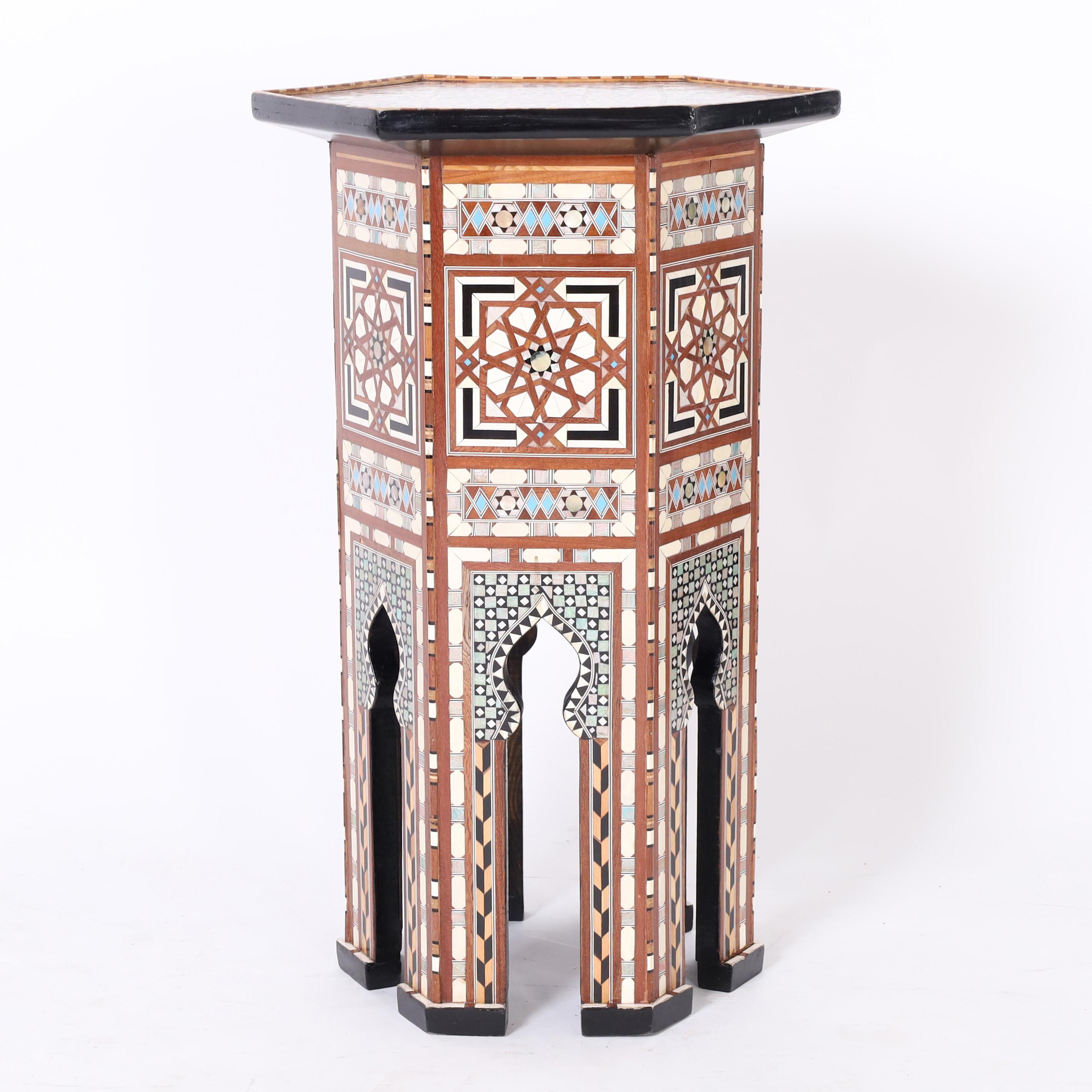 Mauresque  Paire de tables ou de supports marocains en vente