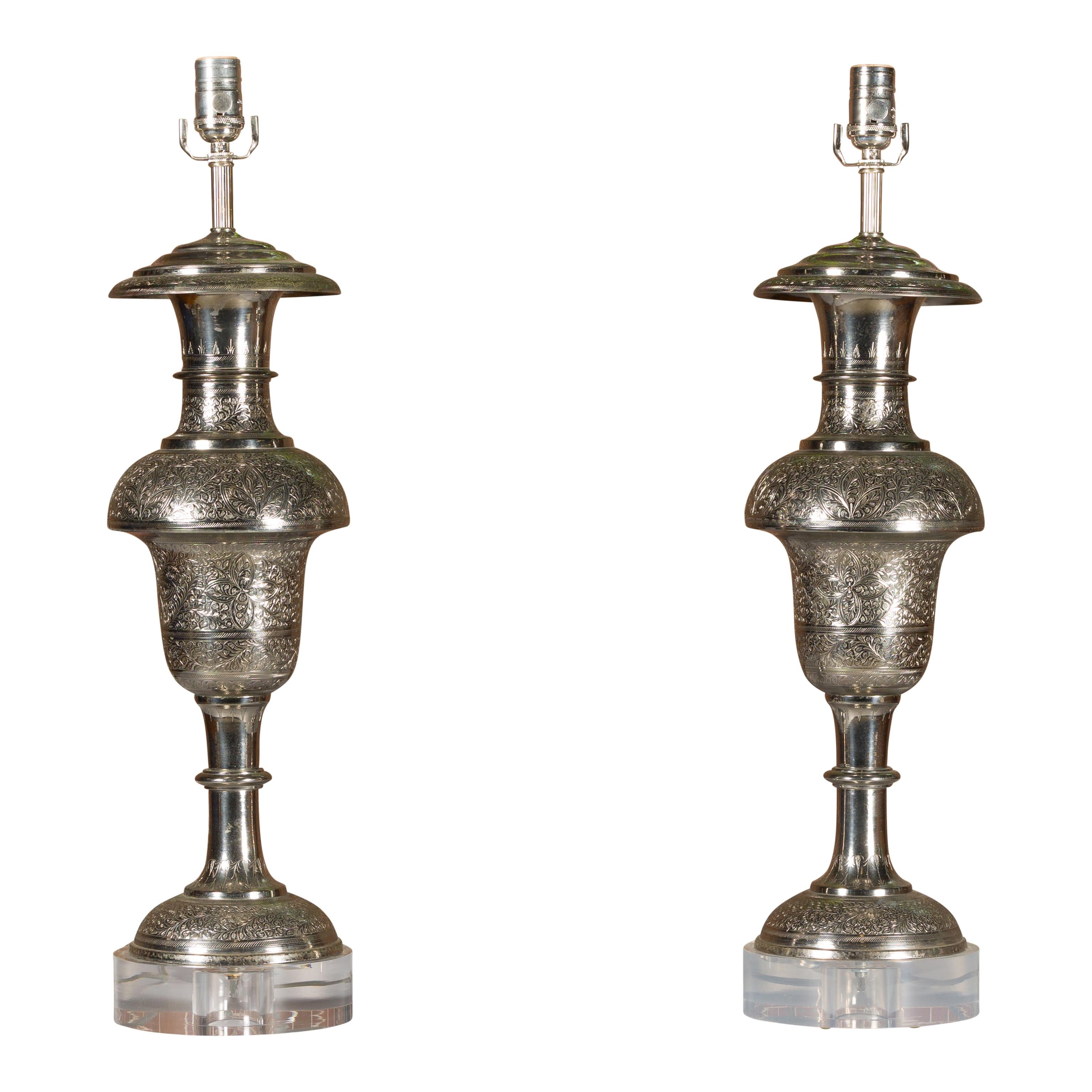 Pair of Moroccan Tôle Lamps on Lucite Bases with Etched Floral Décor, Midcentury For Sale 12