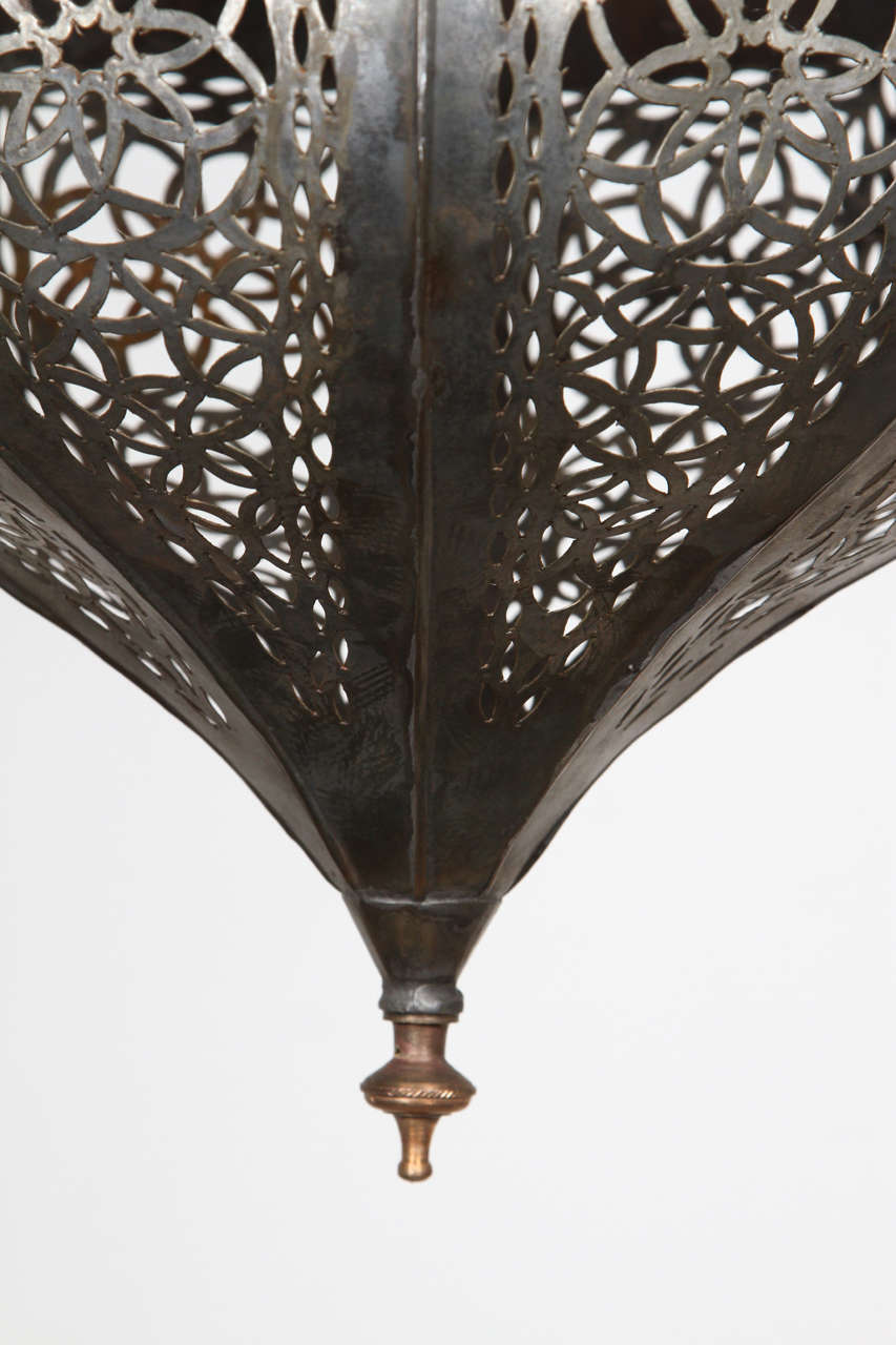 Pareja de lámparas colgantes marroquíes vintage de cristal morisco Marroquí en venta