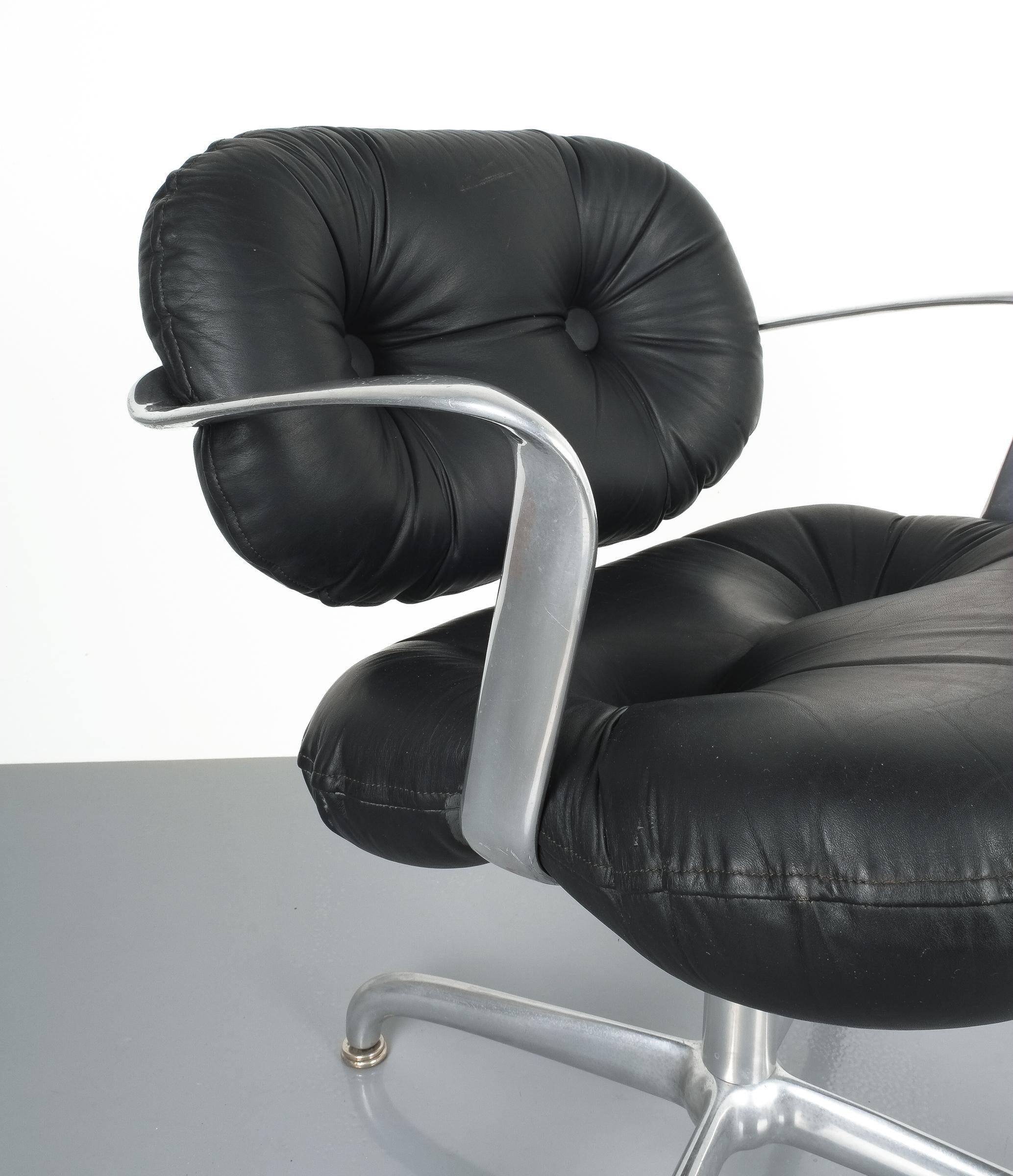 Pair of Morrison and Hannah Knoll Office Chair Aluminium Black Leather 1