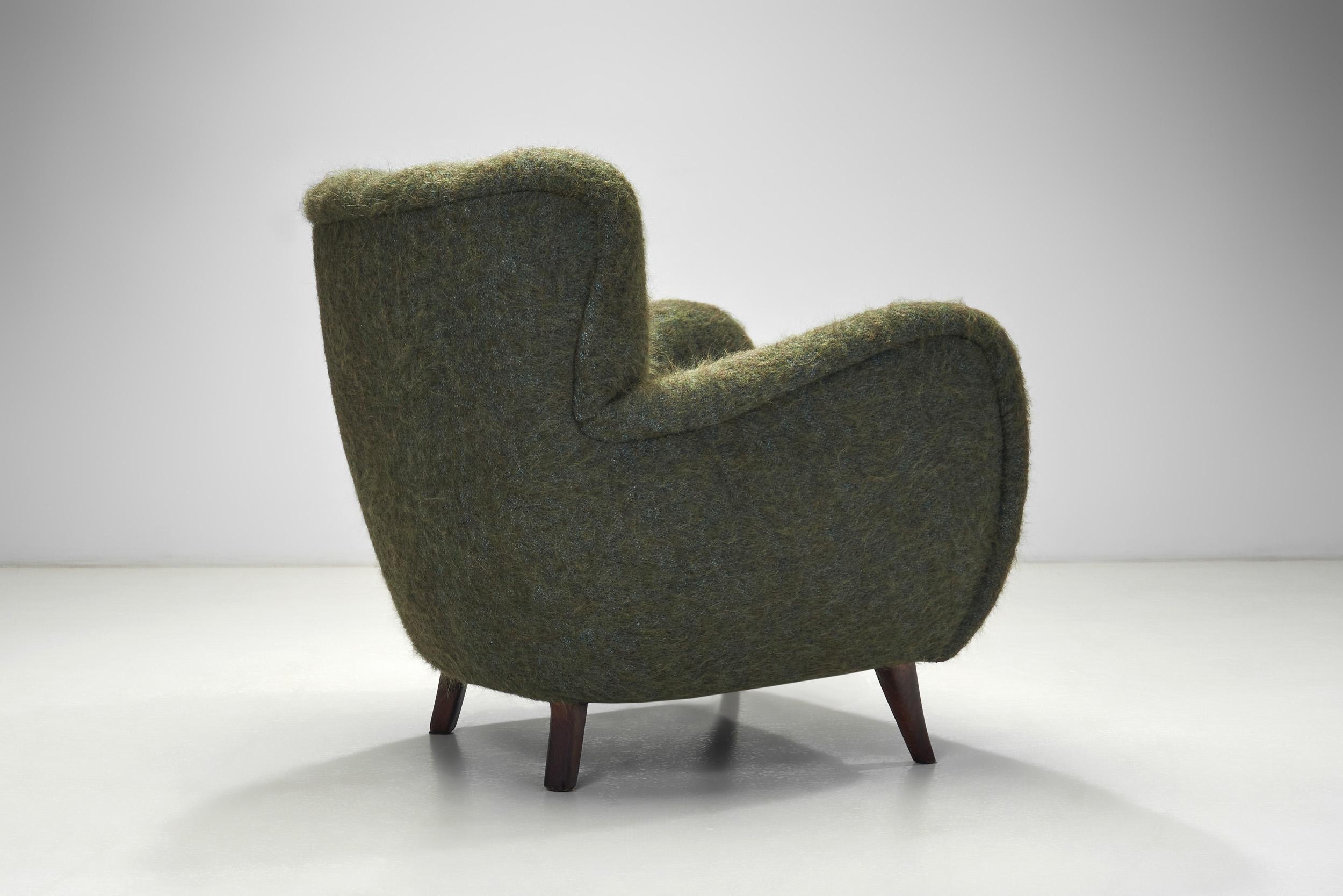 Pair of Moss Green Upholstered Armchairs, Europe 20th Century 9