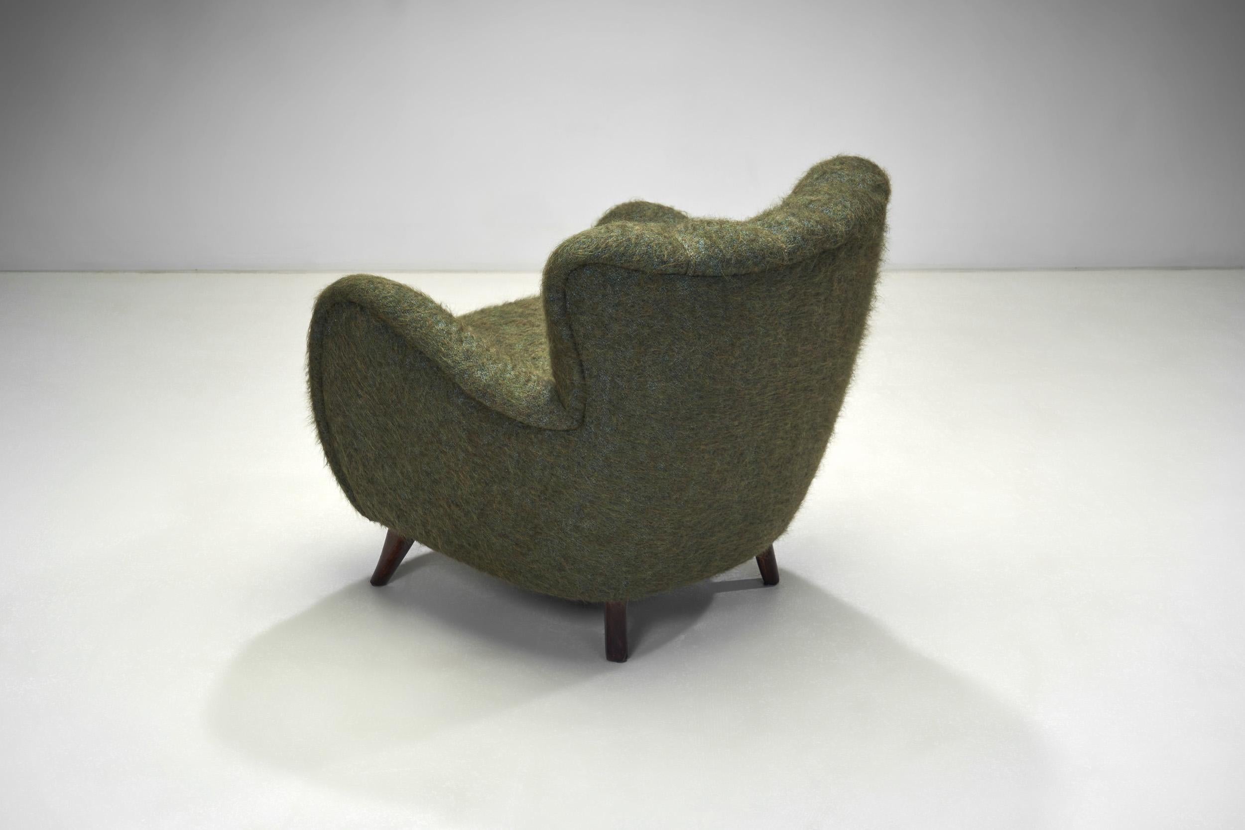 Fabric Pair of Moss Green Upholstered Armchairs, Europe 20th Century