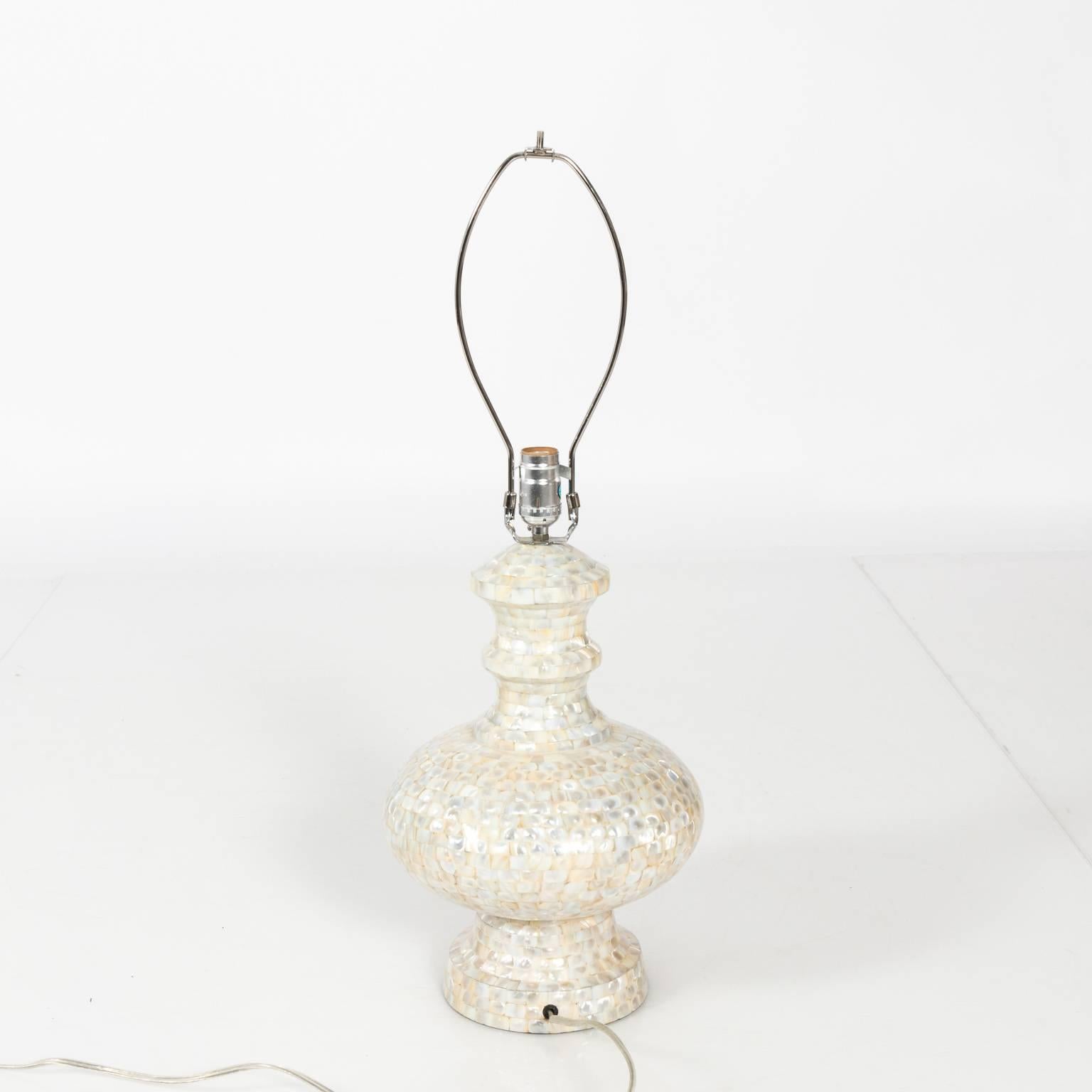 20th Century Pair of Mother-of-Pearl Lamps For Sale