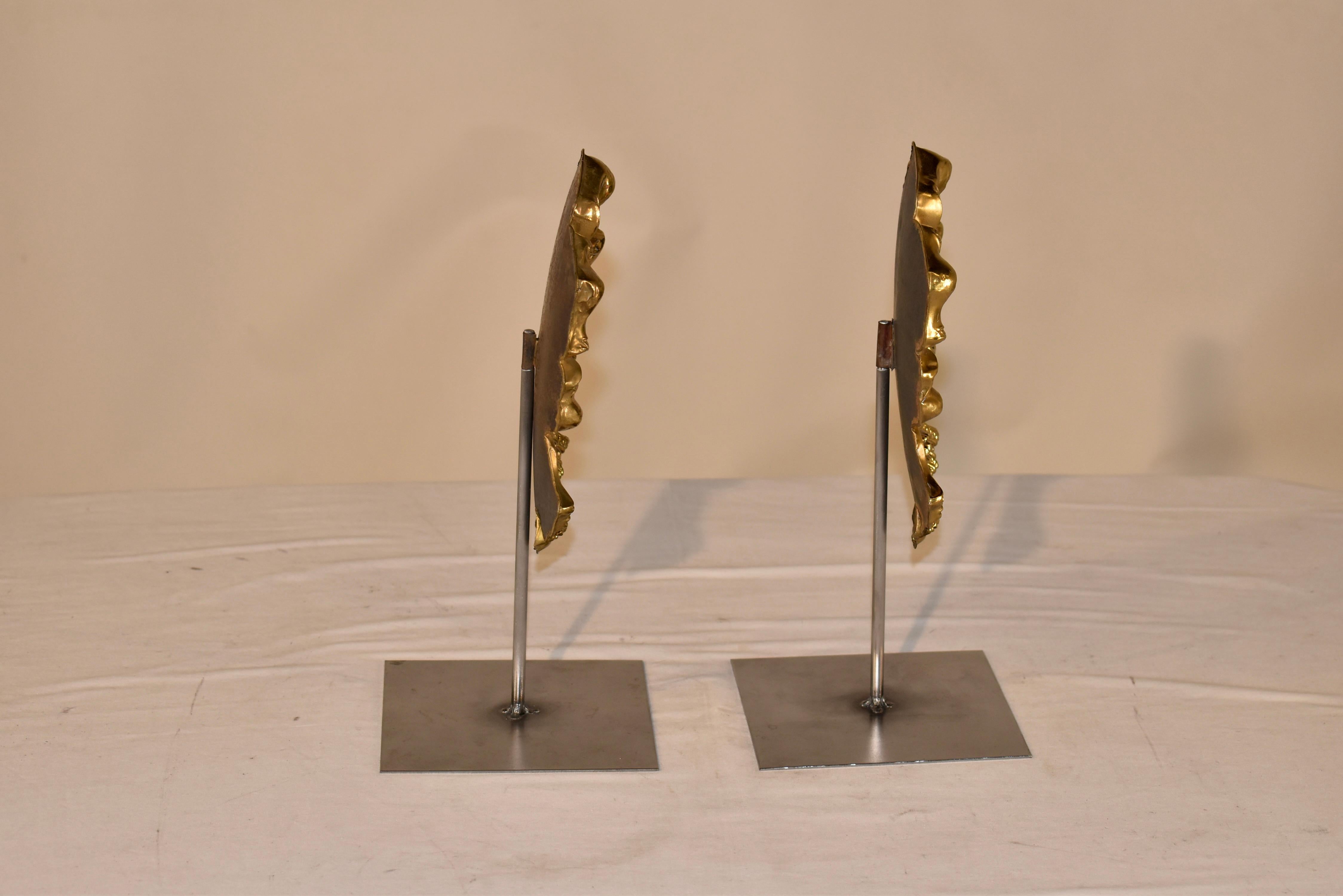Pair of Mounted Georgian Decorative Objects In Good Condition For Sale In High Point, NC