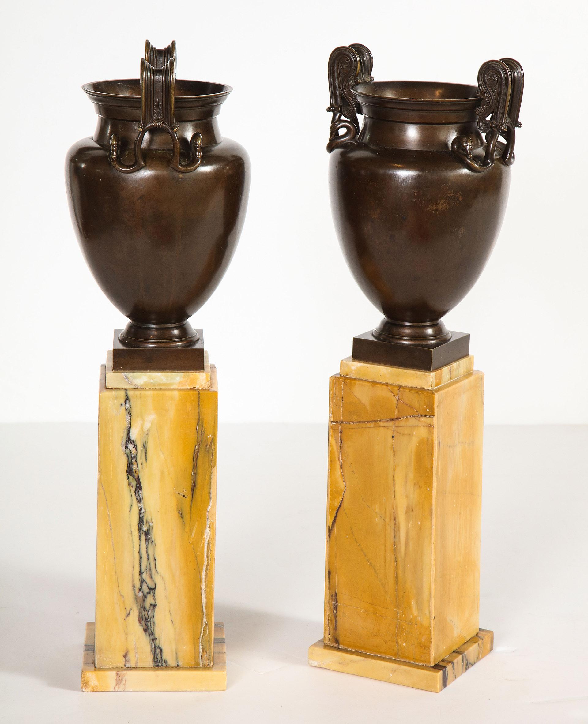 Pair of Mounted Urns In Good Condition For Sale In New York, NY