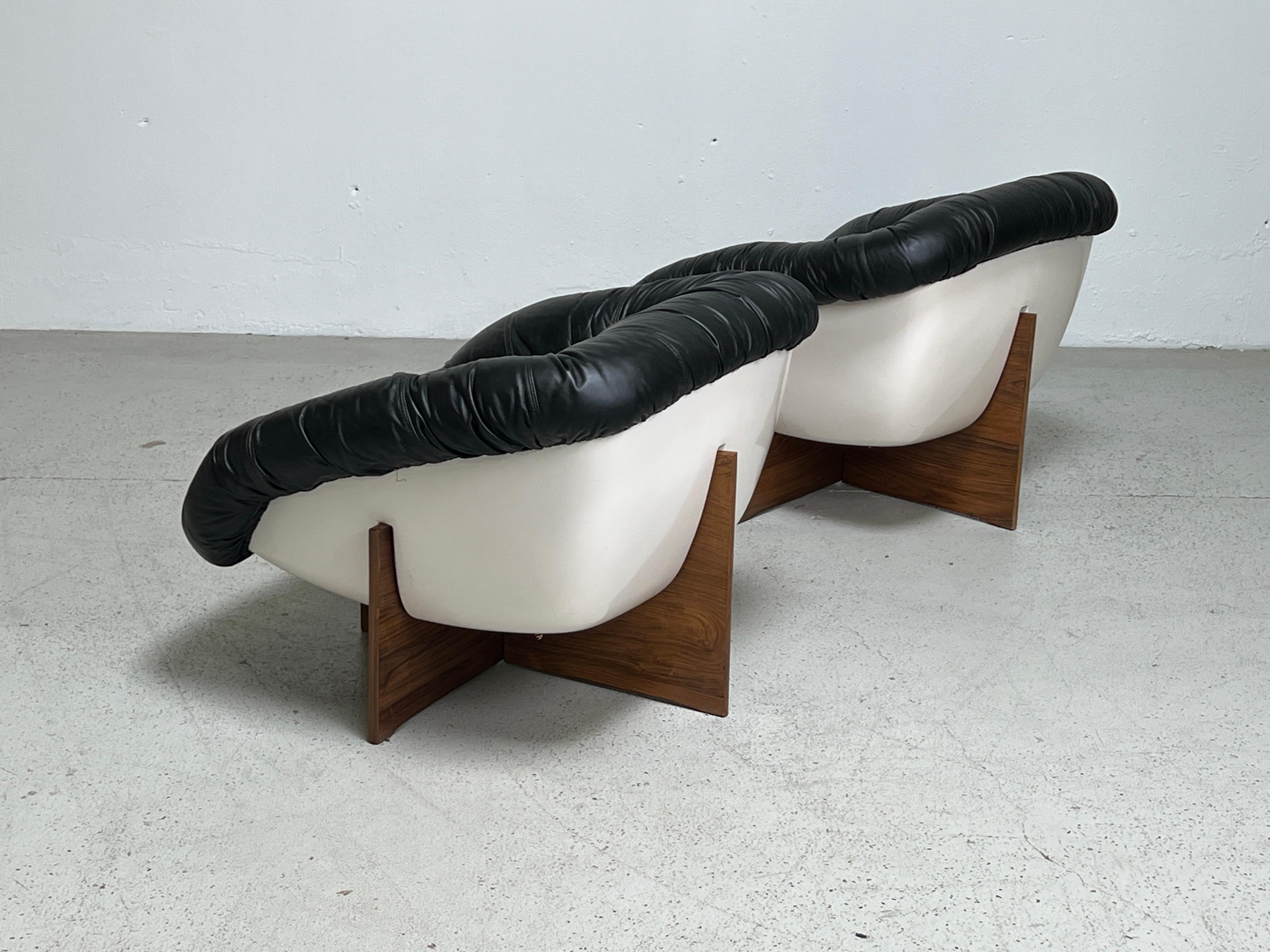 Pair of MP-61 Leather Lounge Chairs by Percival Lafer, 1973 8