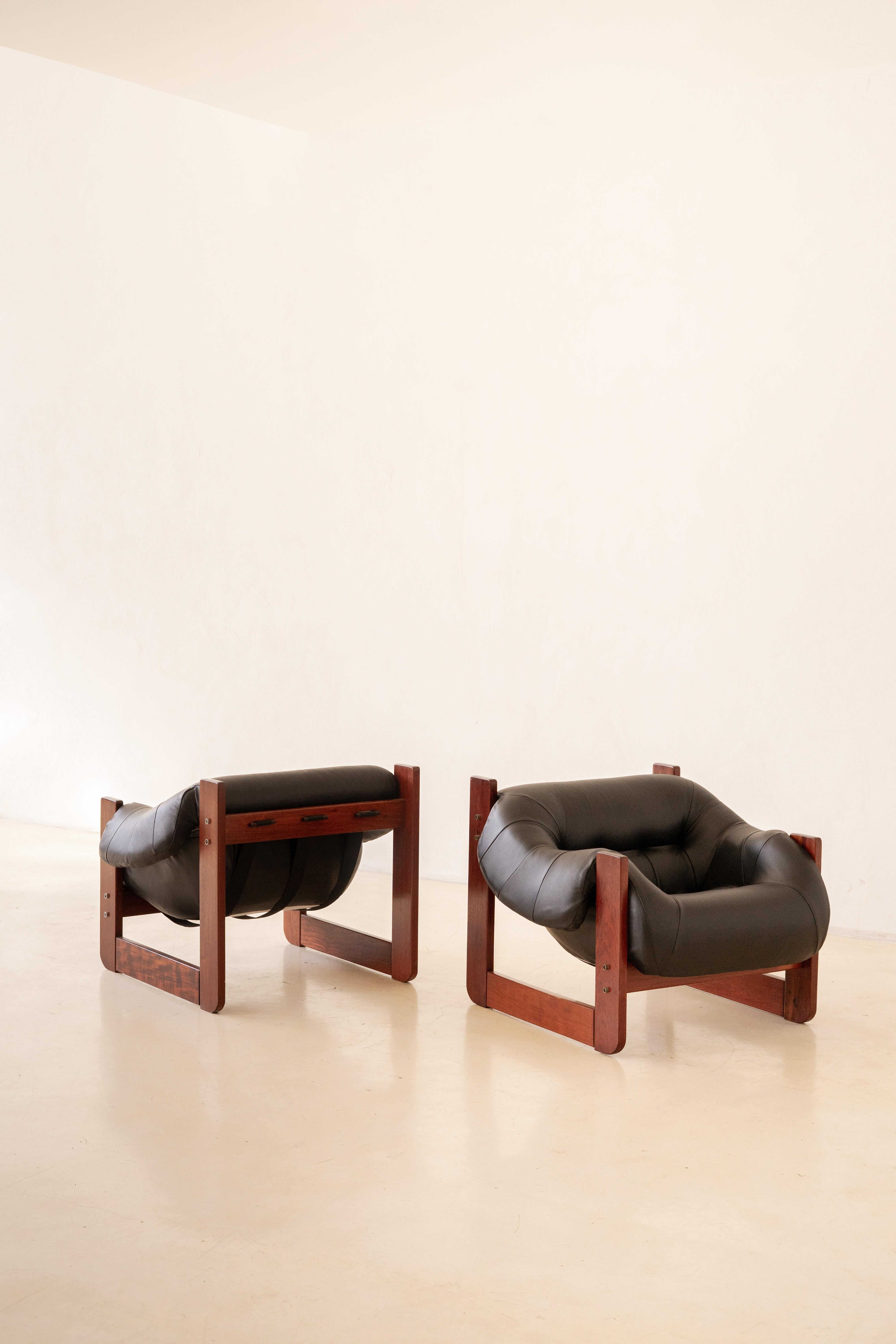 Brazilian Pair of MP-97 Lounge Chairs by Percival Lafer, Midcentury, Brazil, 1970s For Sale