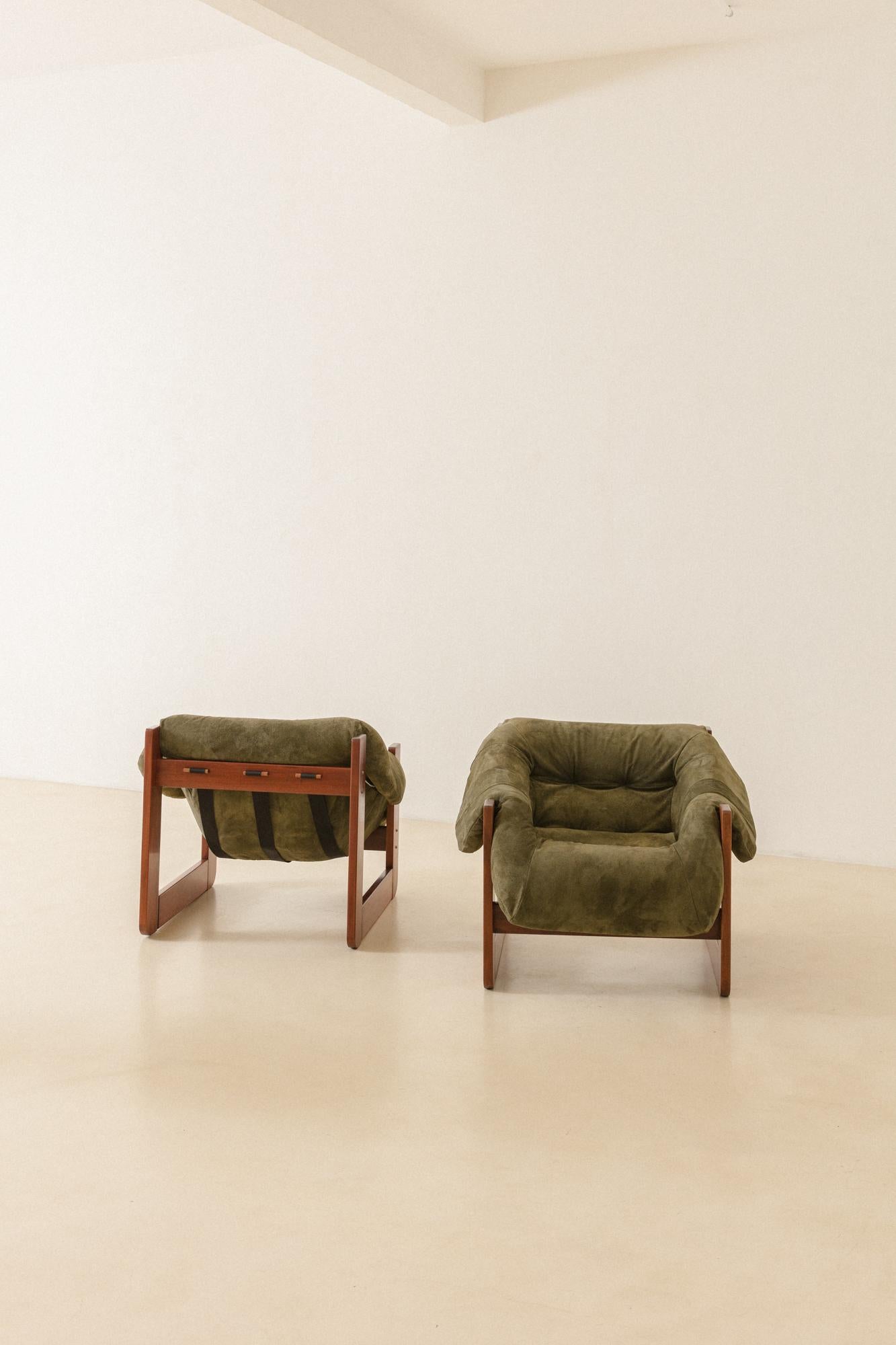 Pair of MP-97 Lounge Chairs by Percival Lafer, Midcentury, Brazil, 1970s In Good Condition In New York, NY