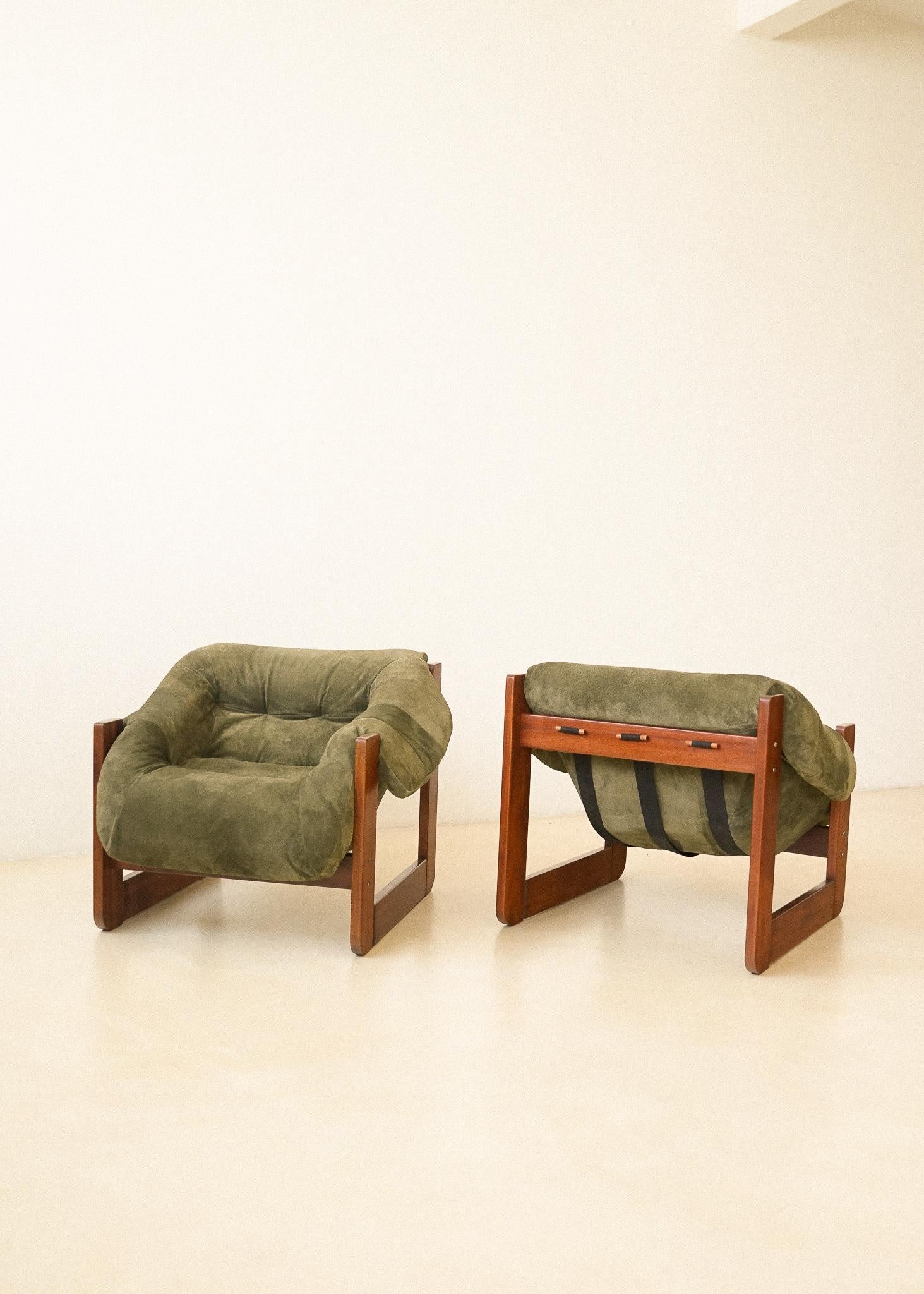 Brazilian Pair of MP-97 Midcentury Lounge Chairs by Percival Lafer, 1970s