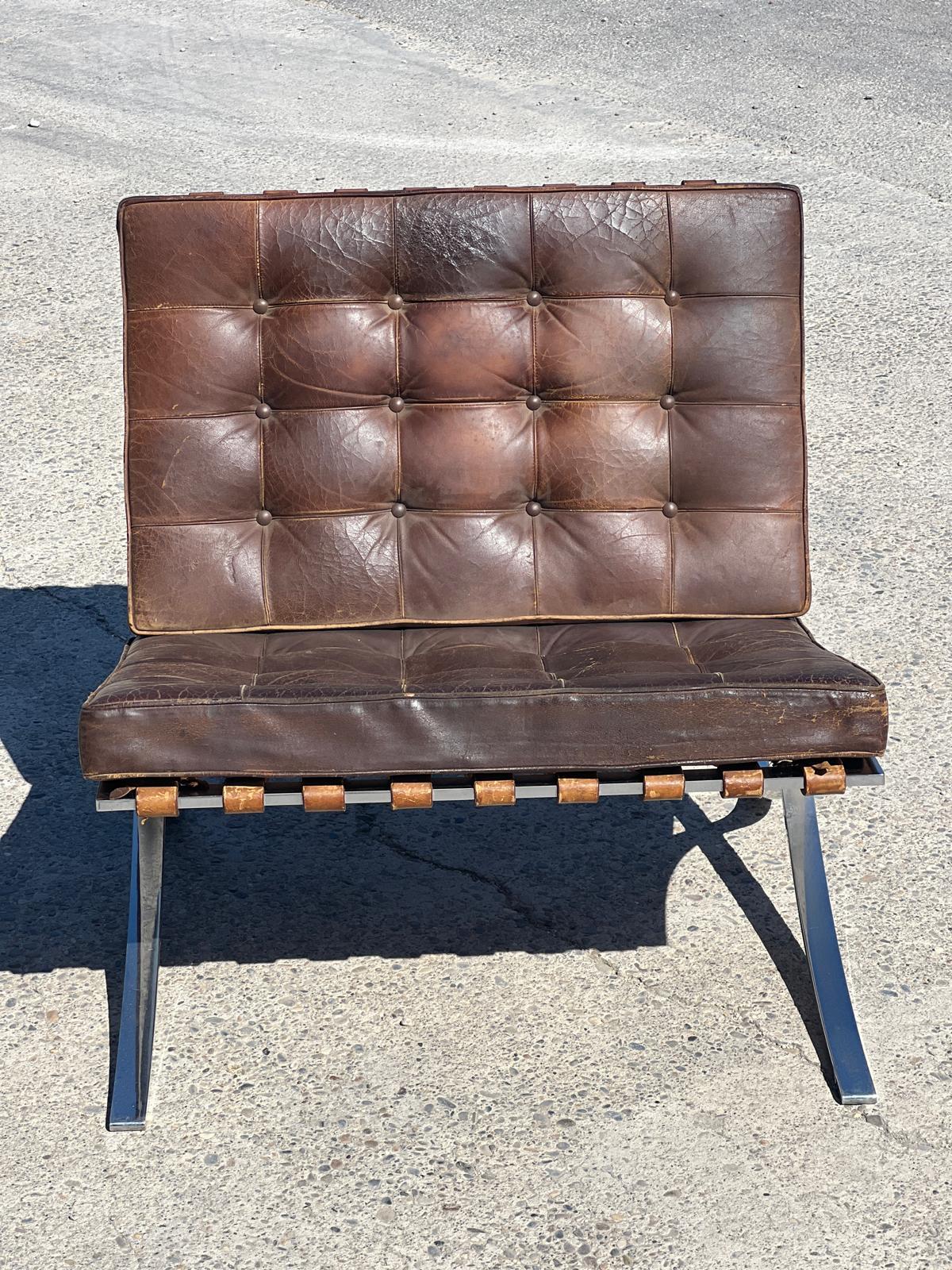 American Pair of MR 90 Barcelona Armchairs by Ludwig Mies Van Der Rohe for Knoll Inc / Kn