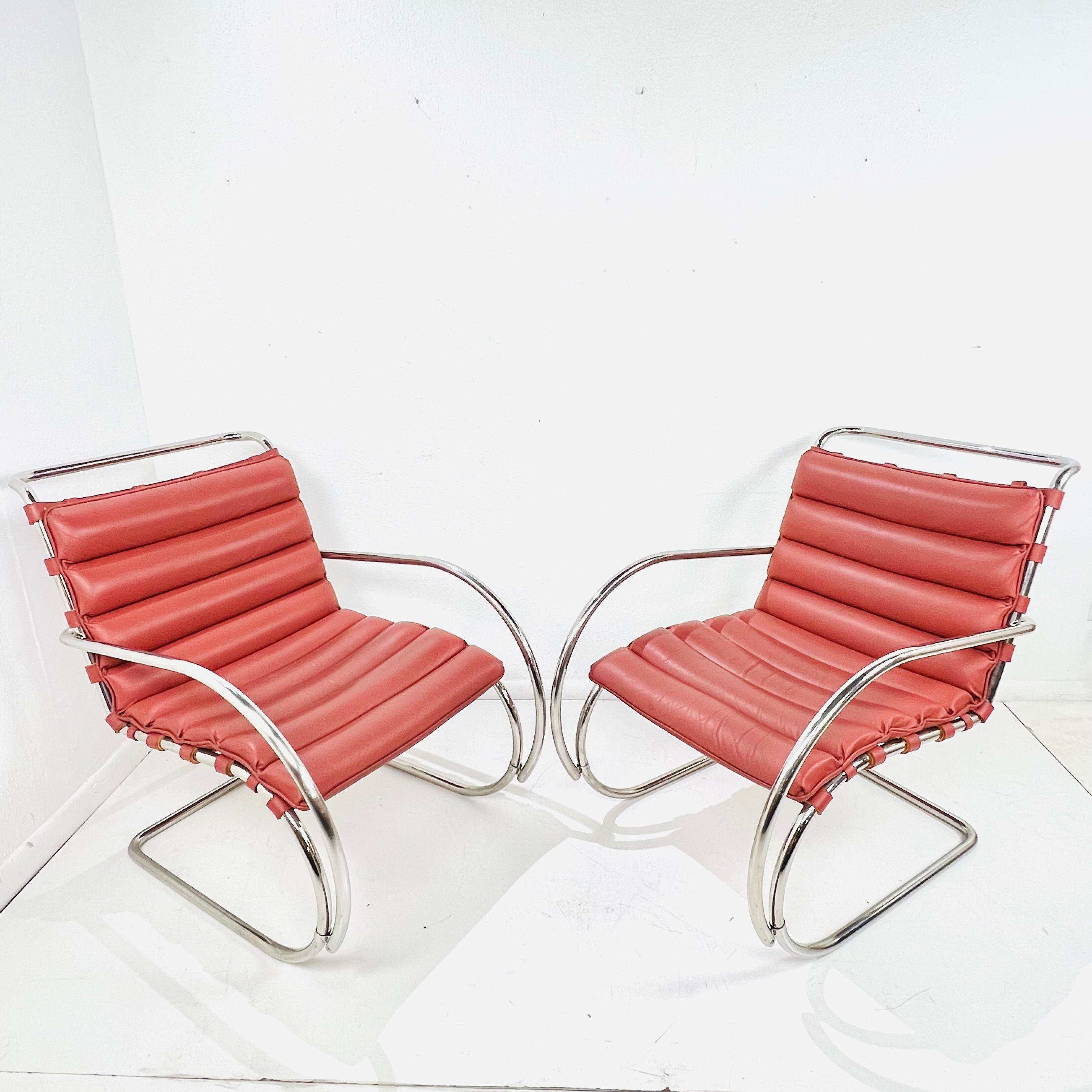 Paire de fauteuils de salon MR de Mies Van Der Rohe pour Knoll en vente 11