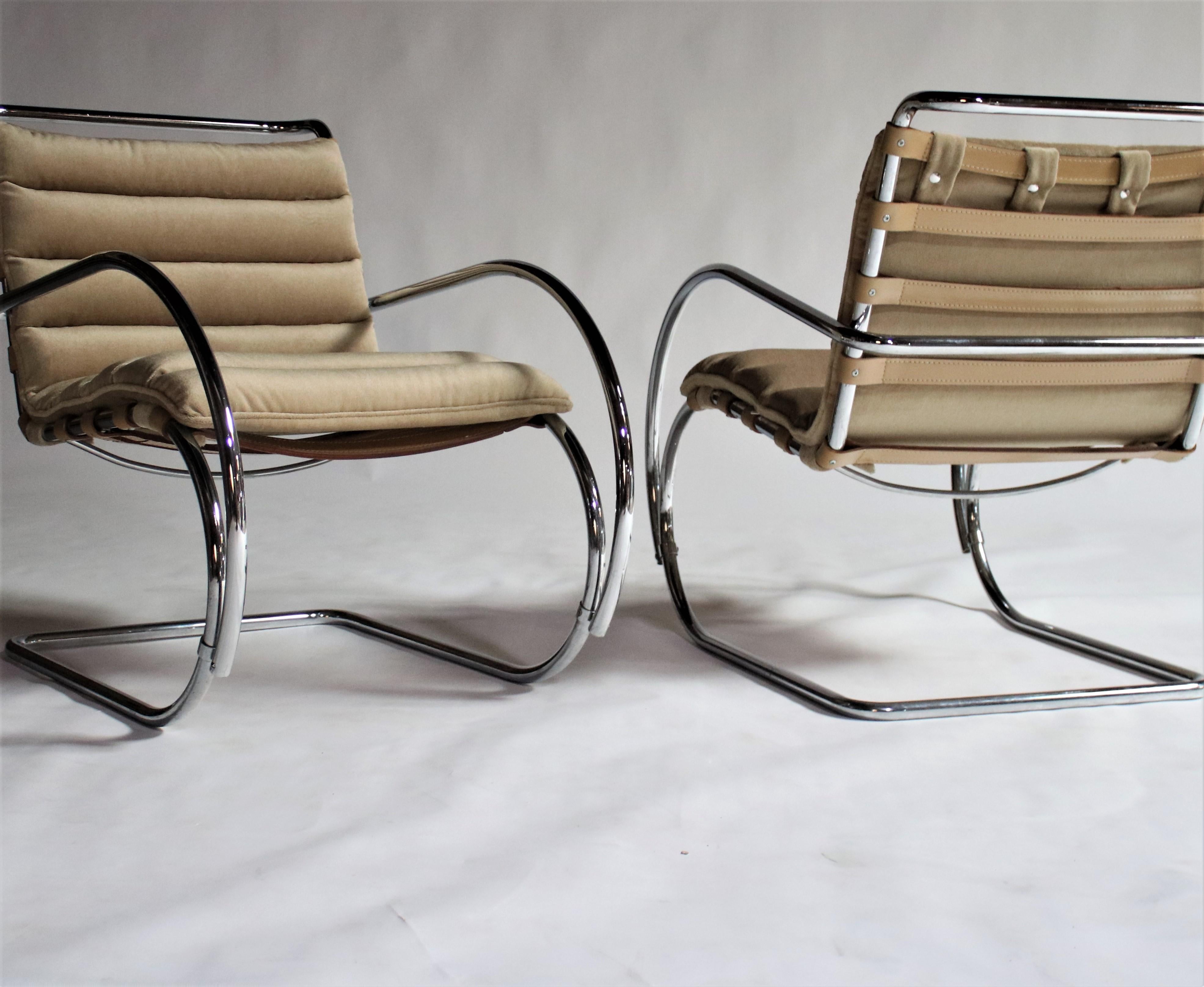 Pair of MR Lounge Armchairs by Mies van der Rohe In Good Condition In Chicago, IL