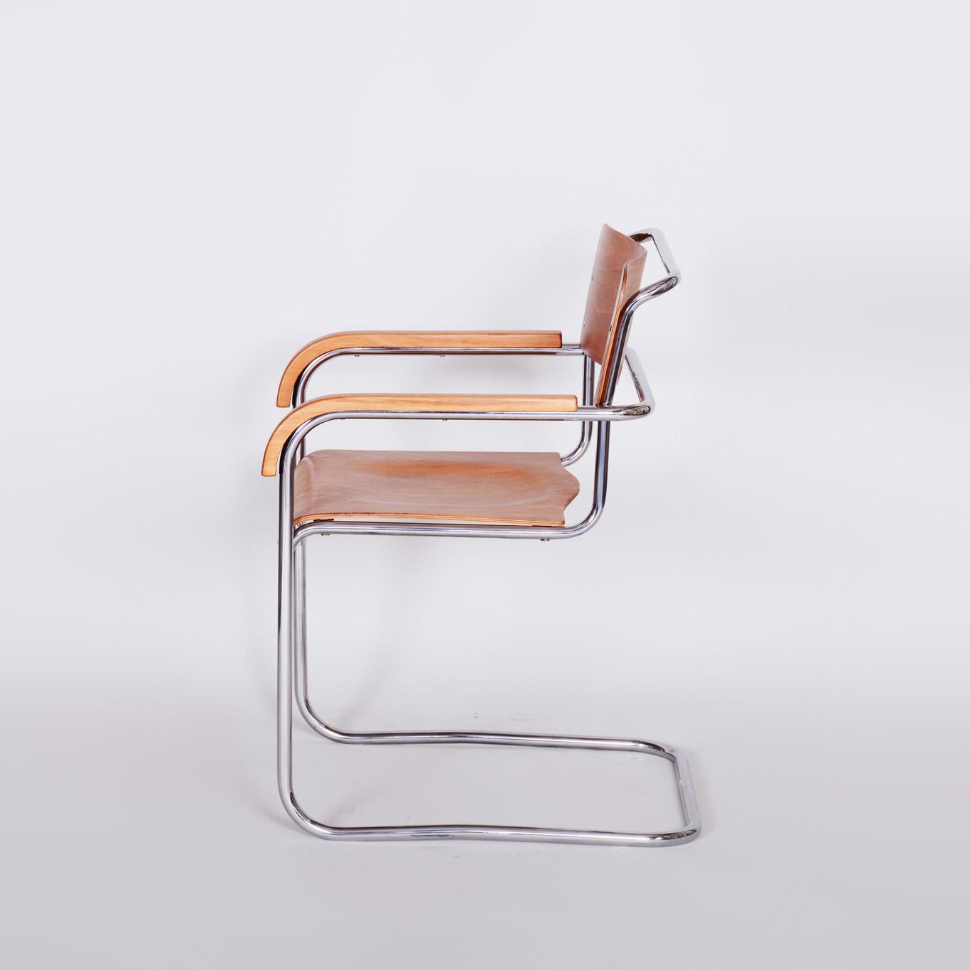 Paar Mucke Melder Bauhaus-Sessel, hergestellt in den 1930er Jahren in Tschechien, restauriert im Angebot 4