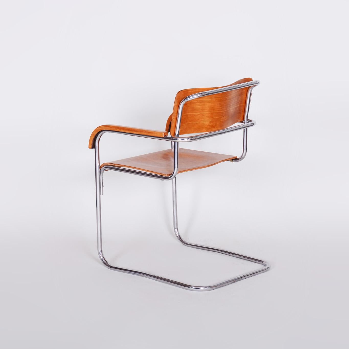 Paar Mucke Melder Bauhaus-Sessel, hergestellt in den 1930er Jahren in Tschechien, restauriert im Angebot 5