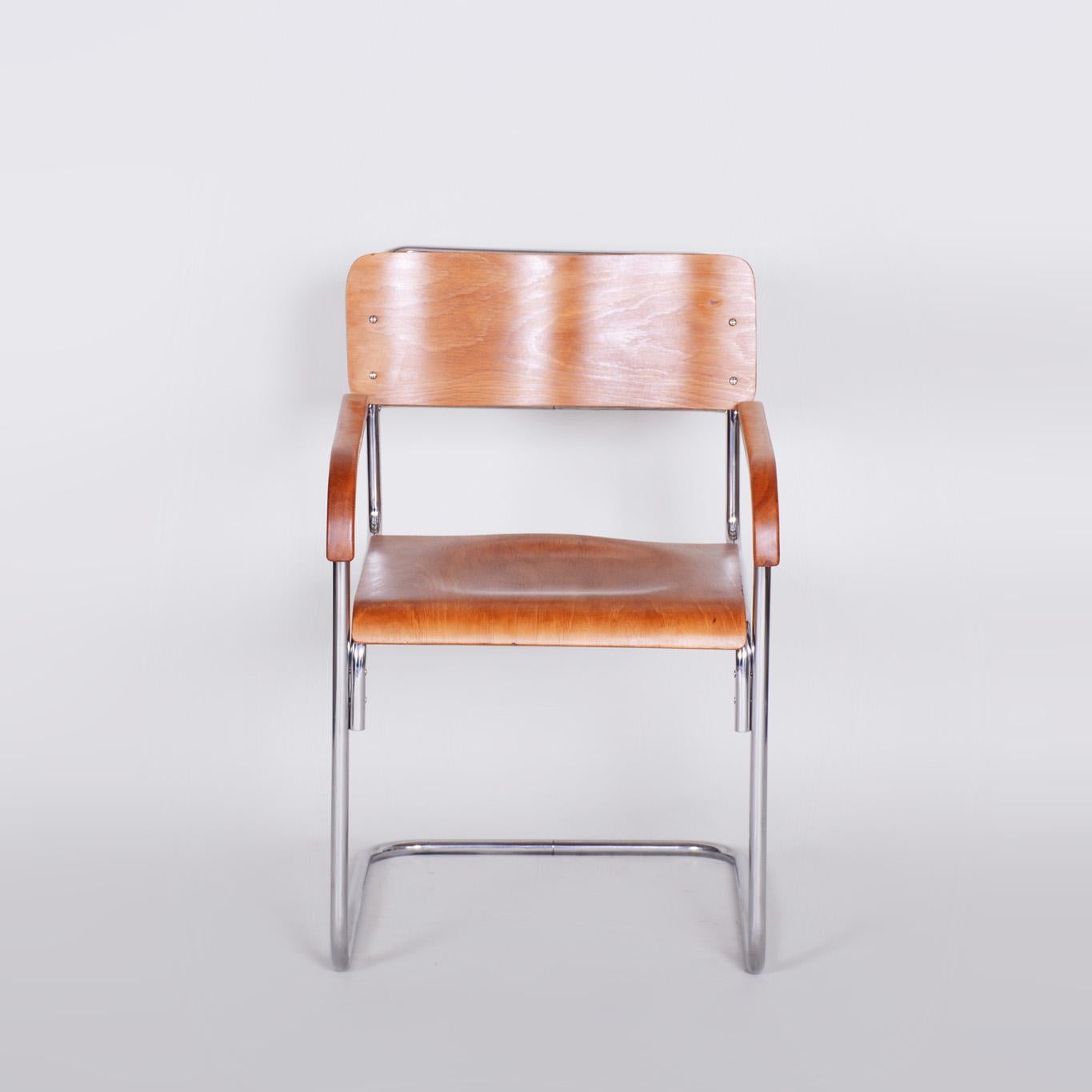 Paar Mucke Melder Bauhaus-Sessel, hergestellt in den 1930er Jahren in Tschechien, restauriert im Angebot 2