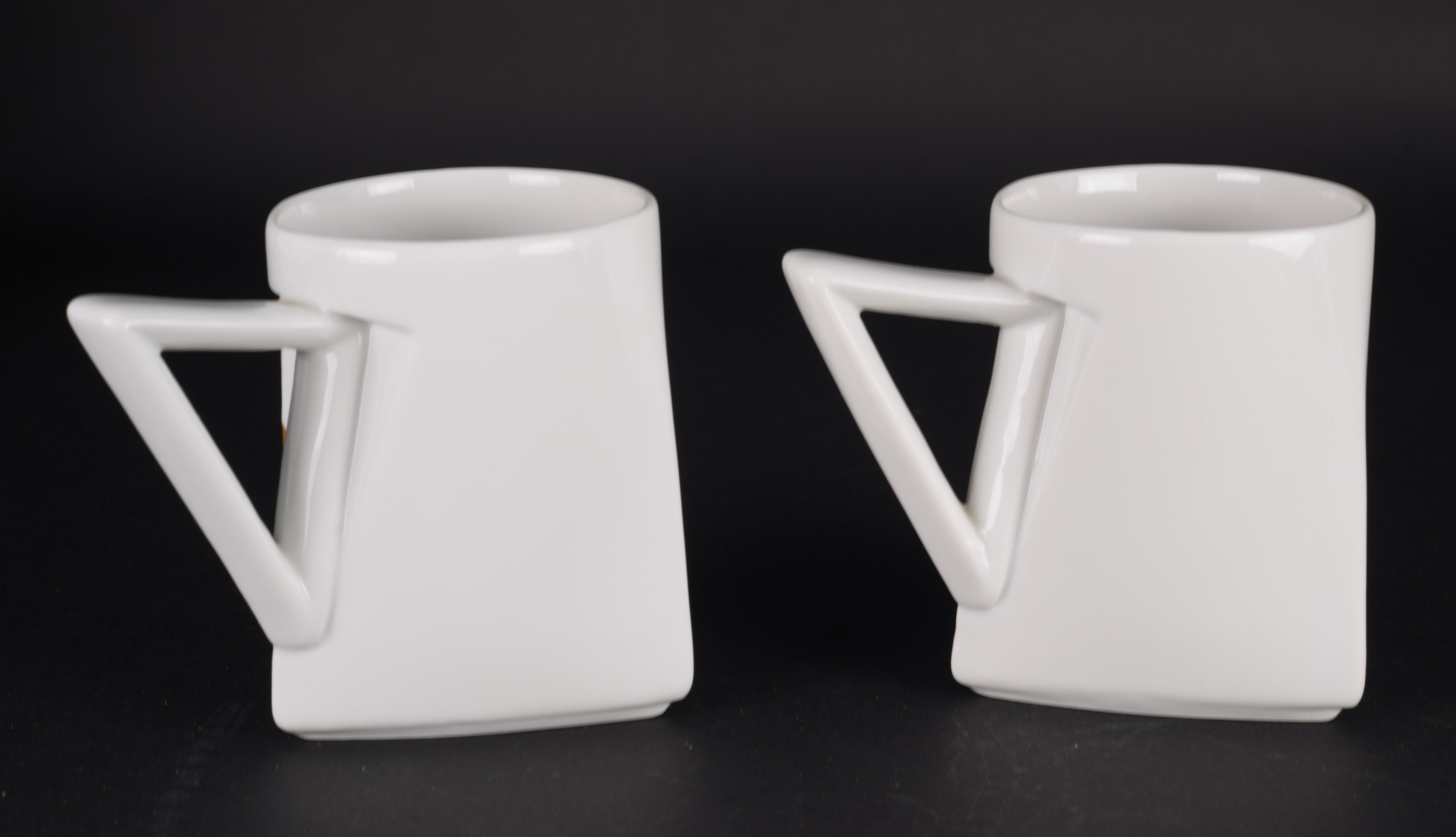 Pair of Mugs K. Fujumori for Kato Kogei Japan Twilight Post-Modern Memphis 1980s In Good Condition For Sale In Clifton Springs, NY
