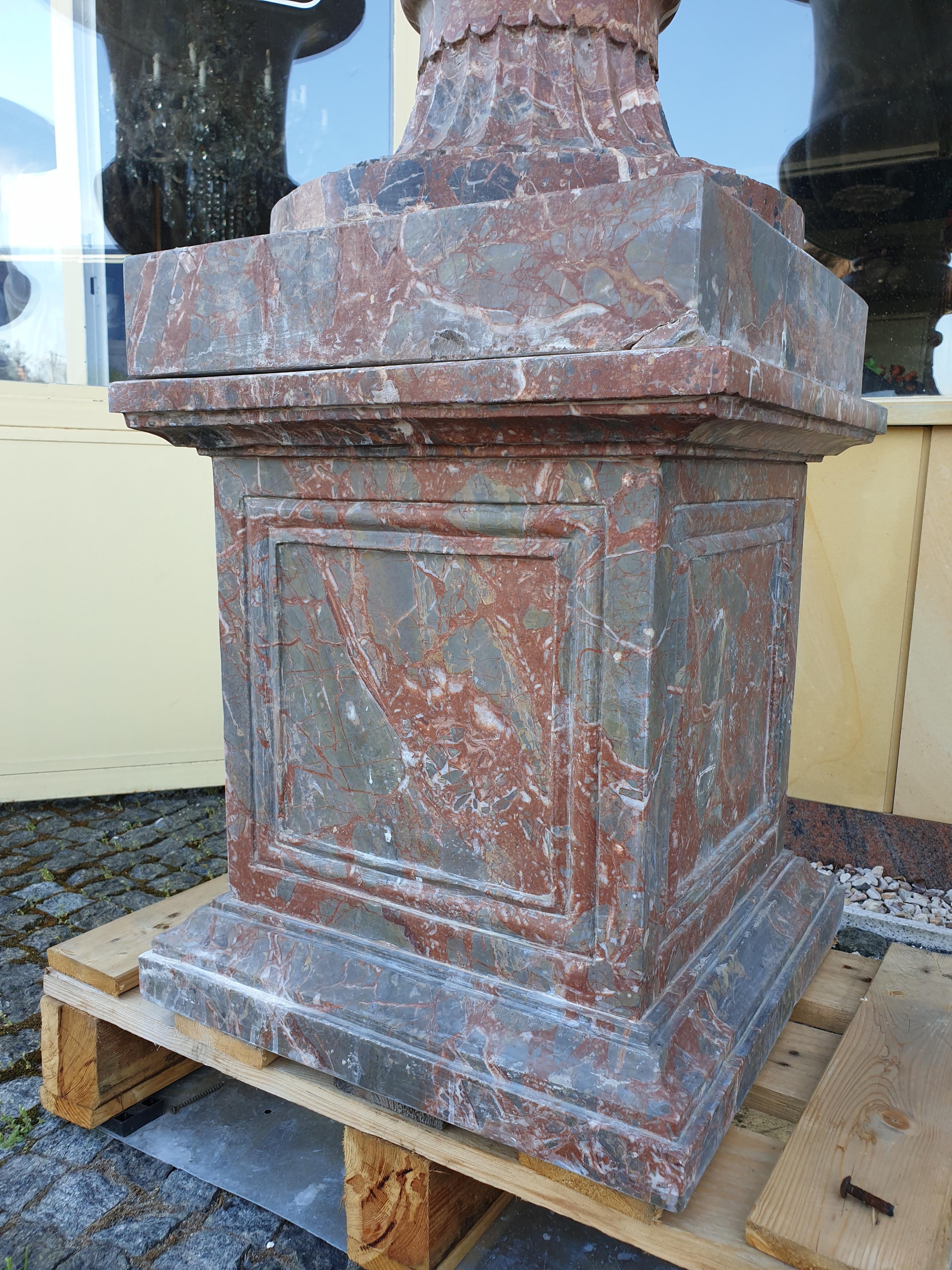 Pair of Multicolored Marble Jardinières For Sale 6