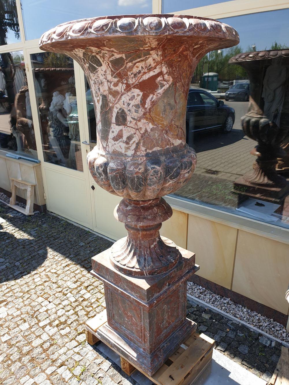 Pair of Multicolored Marble Jardinières In New Condition For Sale In Liverpool, GB