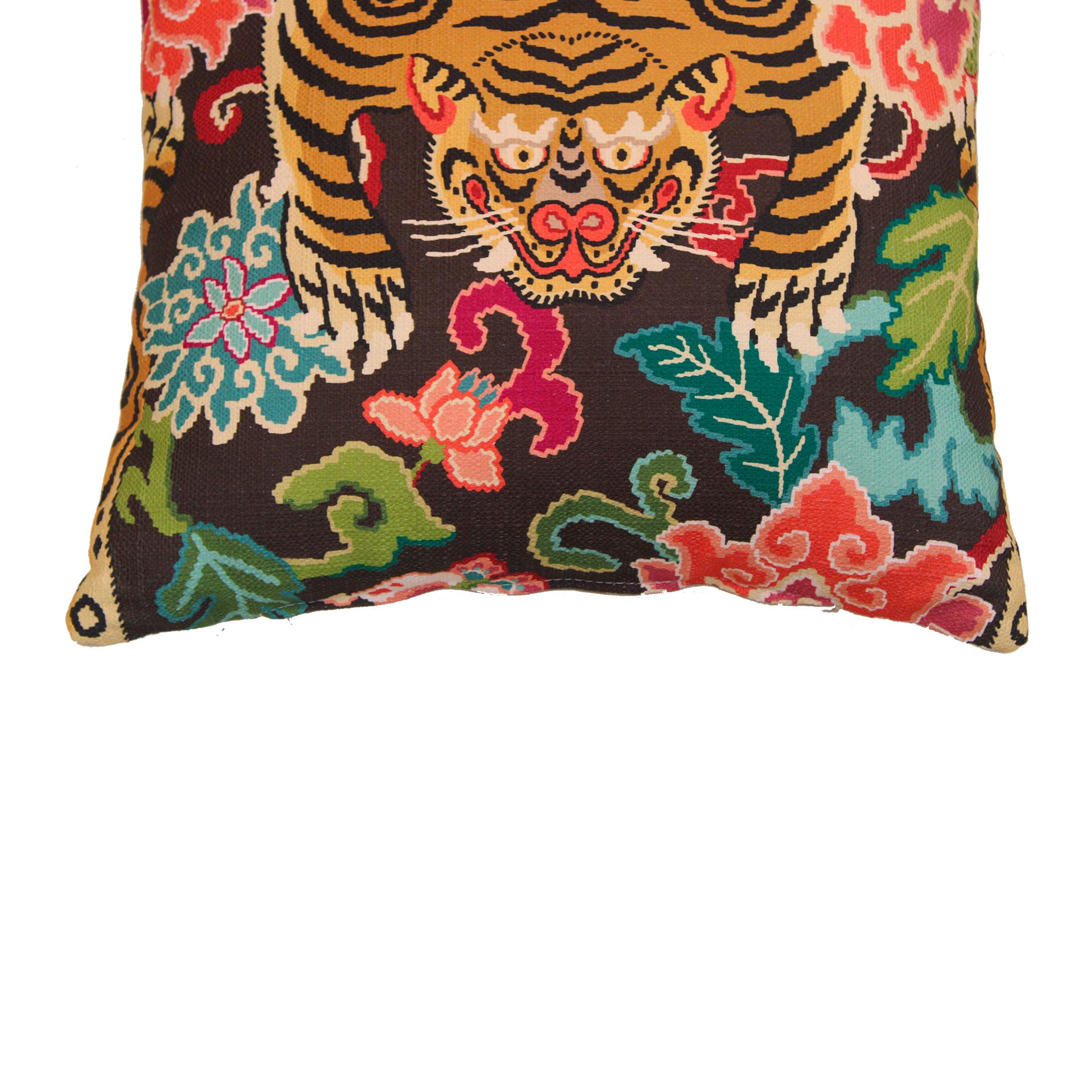 Spagnolo Coppia di cuscini multicolore Tiger Contemporary in vendita