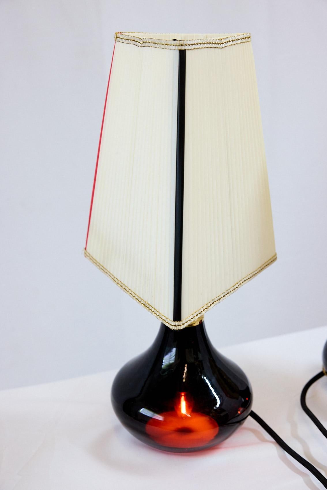 Paire de lampes en verre d'améthyste de Murano avec abat-jour sur mesure, Italie en vente 4