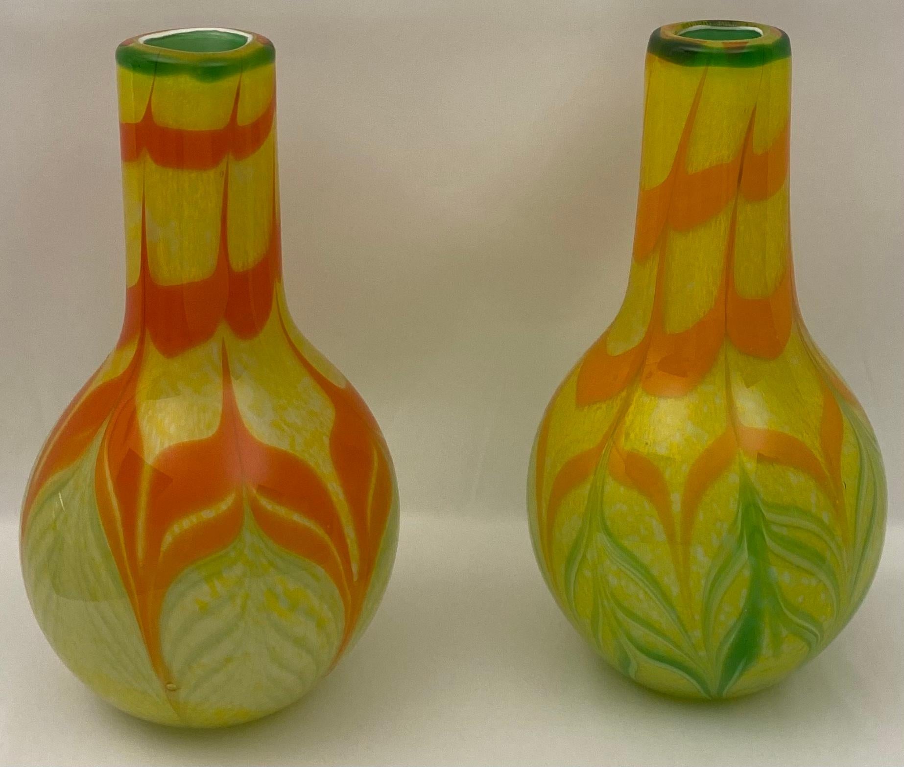 Pair of Murano Art Glass Vases, Mid Century Multi-colored Decorative Vases In Good Condition For Sale In Miami, FL