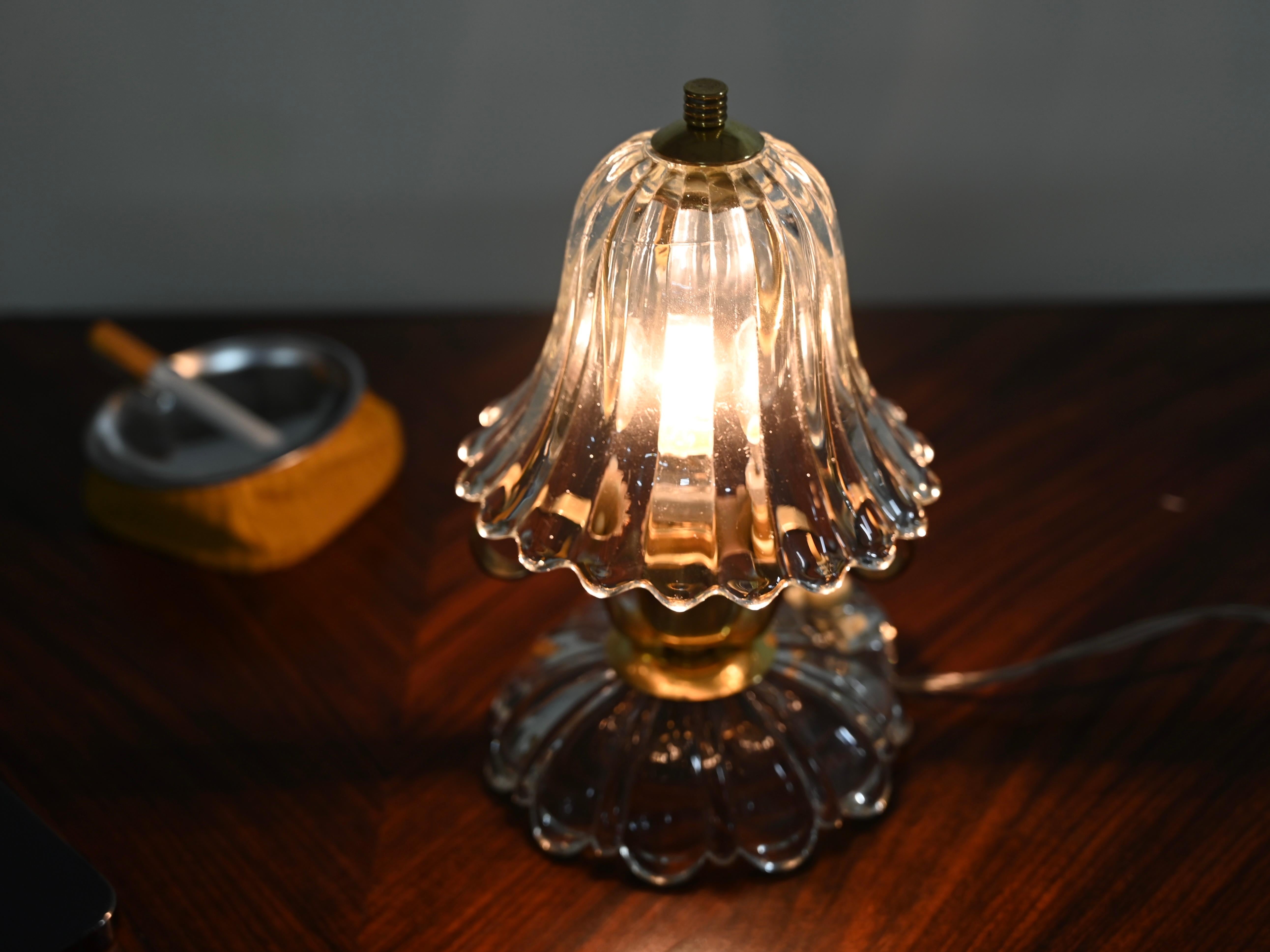 Paar Murano Barovier-Tischlampen „Bell“ aus Glas und Messing, Italien, 1940er Jahre (20. Jahrhundert) im Angebot