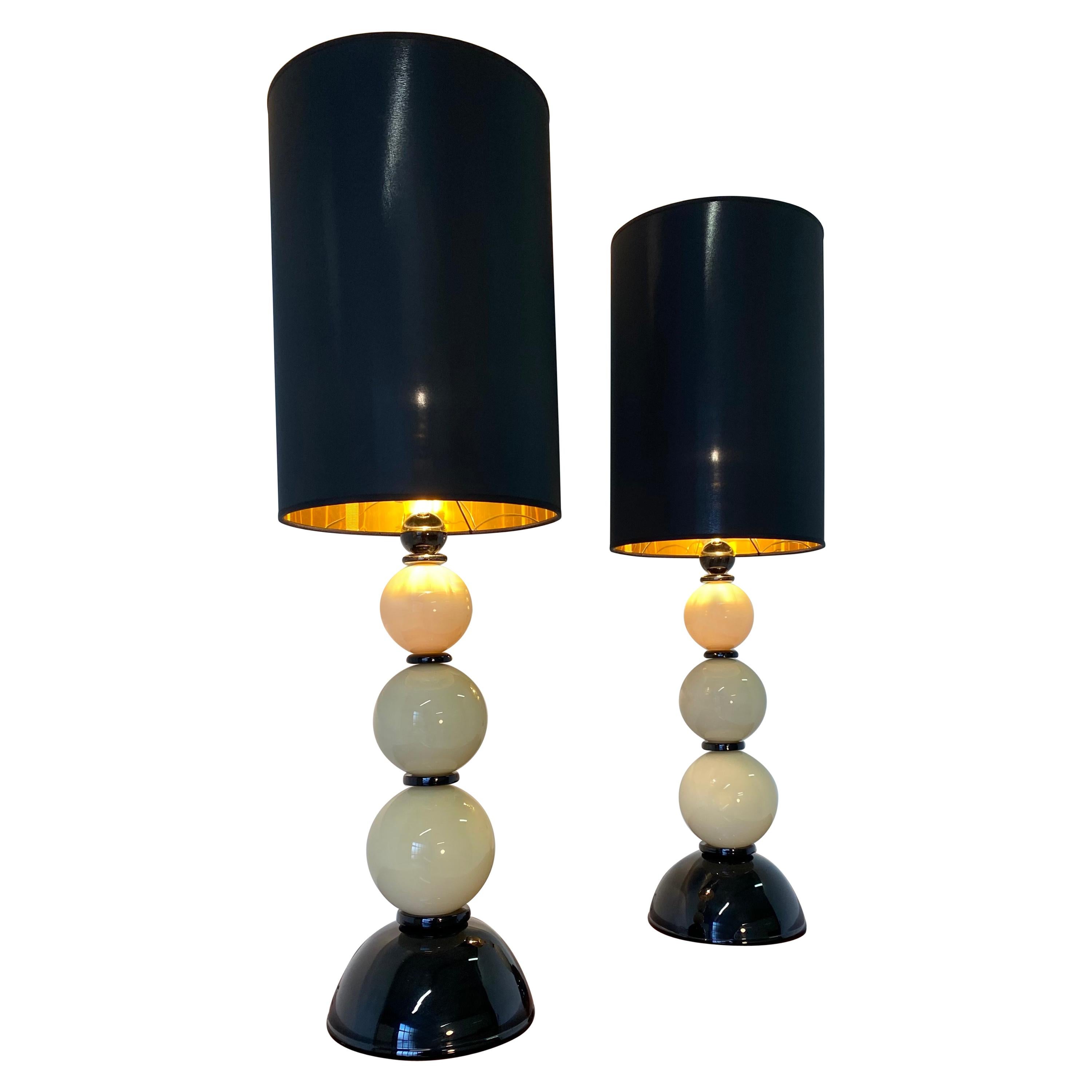 Paire de lampes de bureau en verre de Murano noir et ivoire