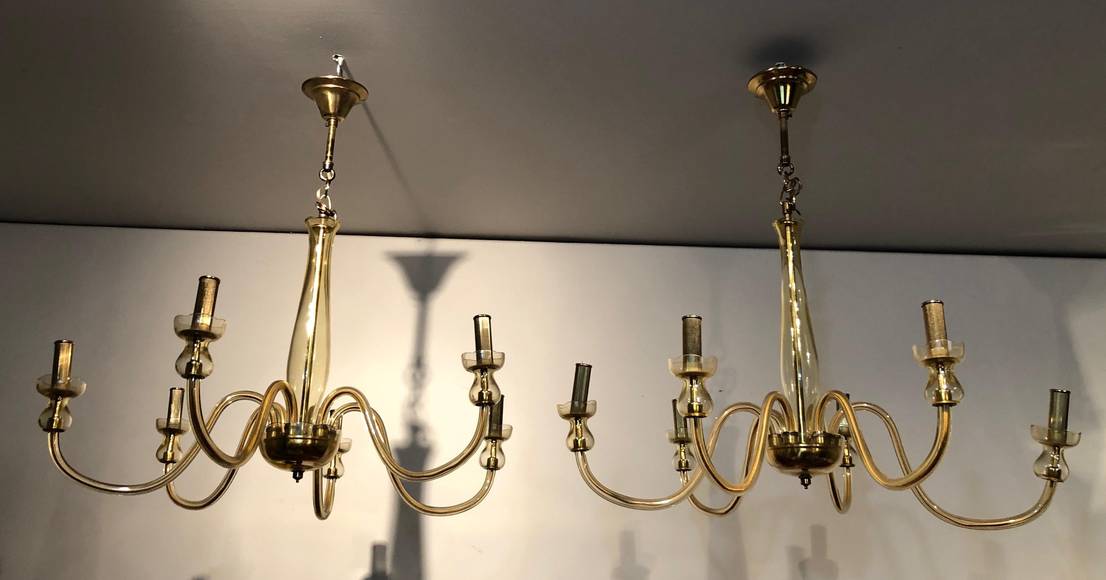 Pair of Murano champagne crystal chandeliers. Italian work. Circa 1970 For Sale 5