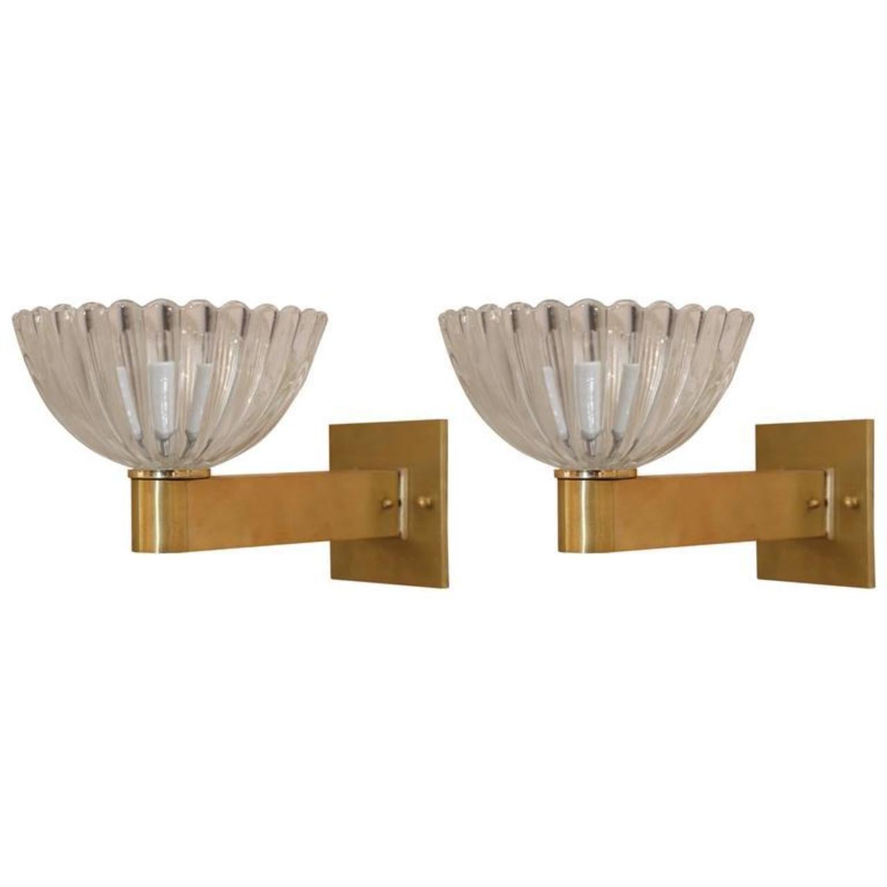 Pair of Murano Clear Glass and Brass Sconces In Good Condition In Houston, TX