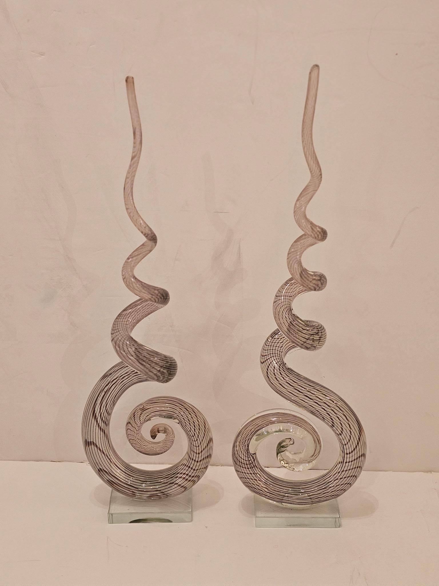 Coppia di sculture in vetro soffiato di Murano Curliecue in vendita 2